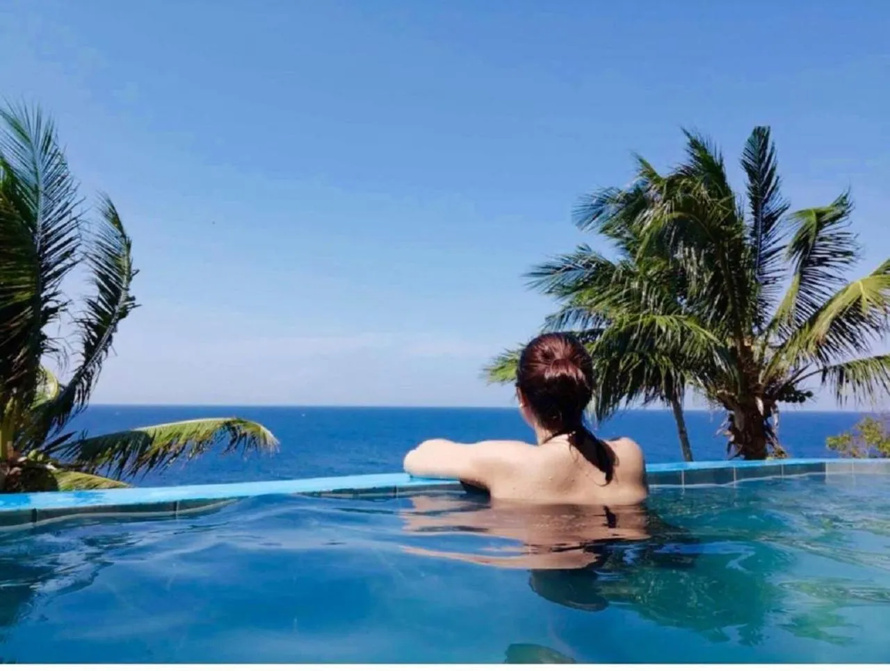 Swimming pool in Bintana Sa Paraiso