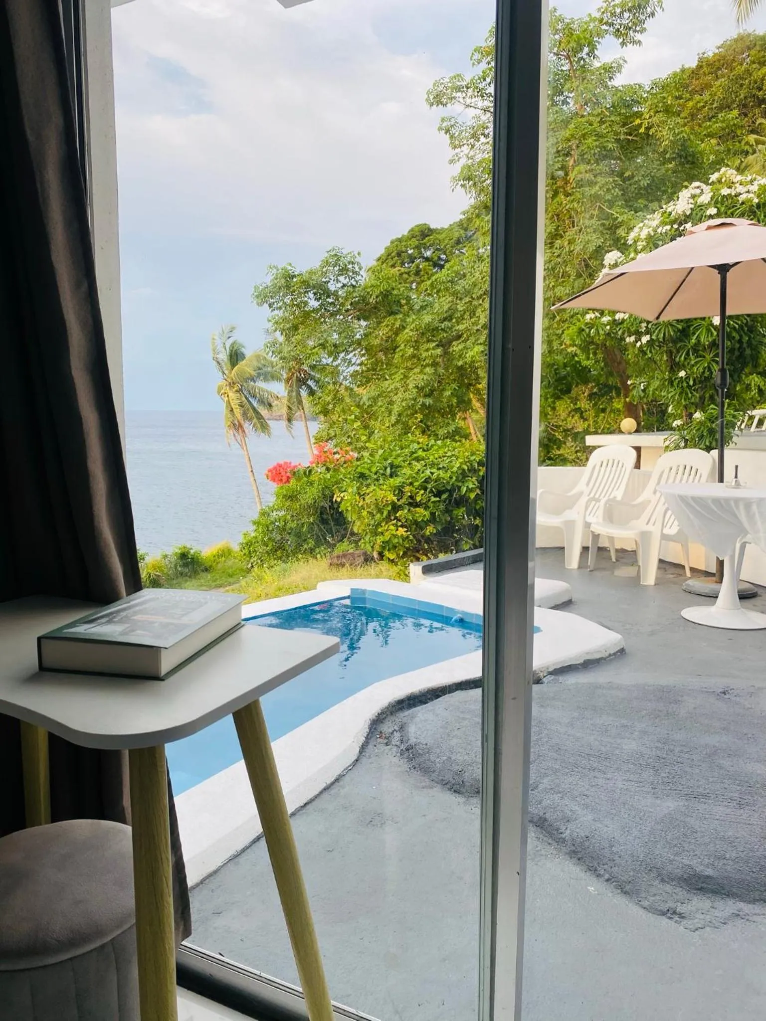 Swimming pool in Bintana Sa Paraiso