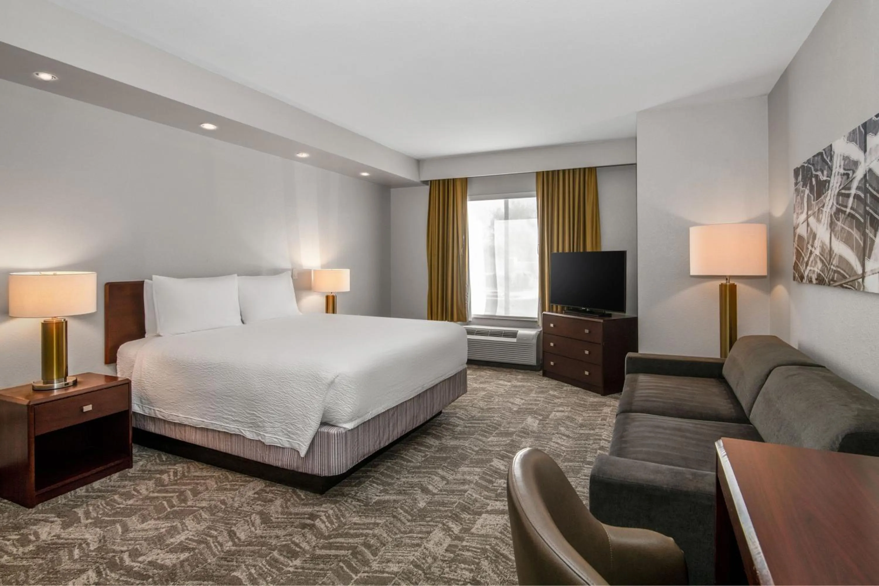 Photo of the whole room, Bed in SpringHill Suites Phoenix Glendale Sports & Entertainment District