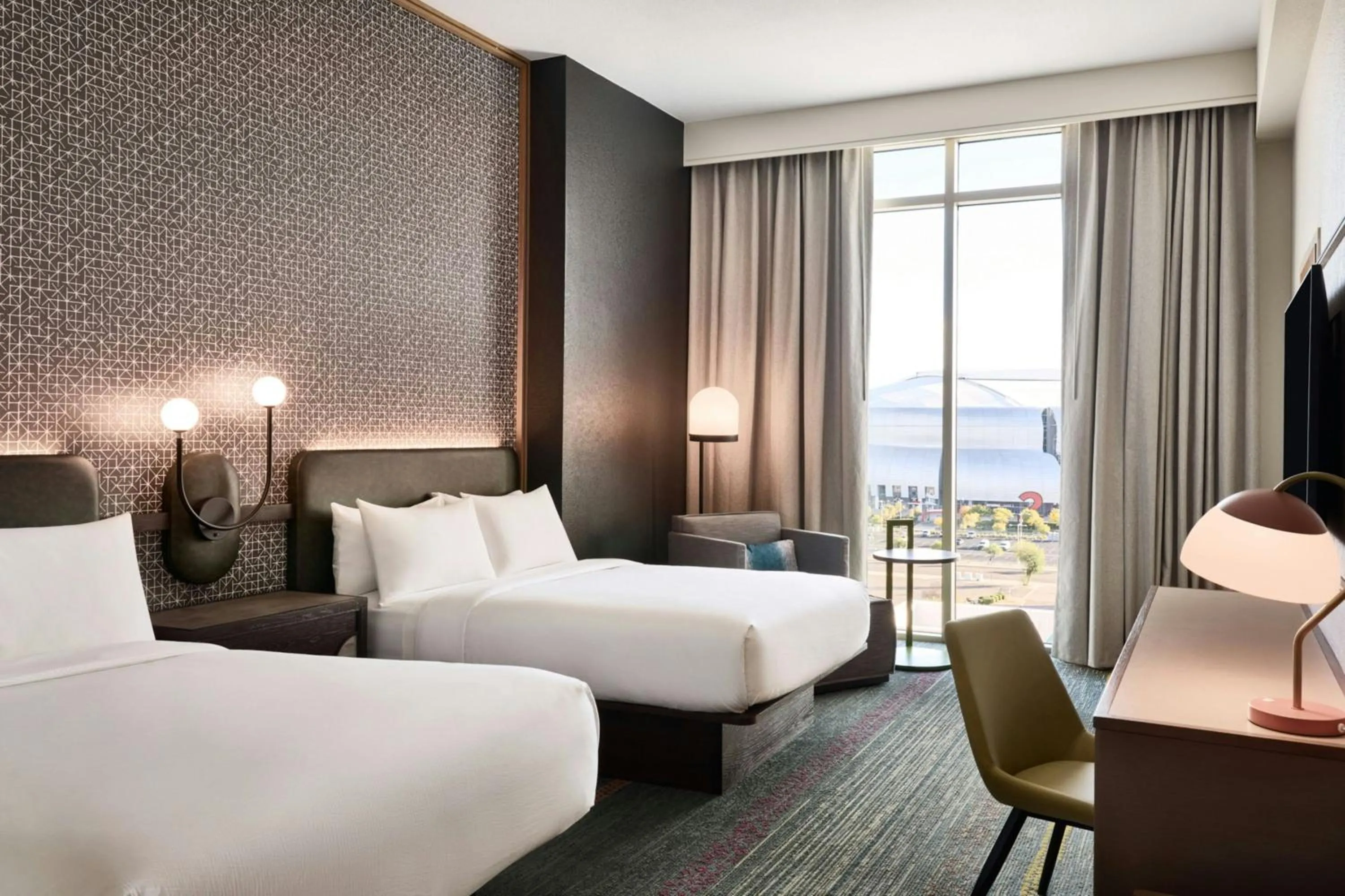 Photo of the whole room, Bed in Renaissance Phoenix Glendale Hotel & Conference Center