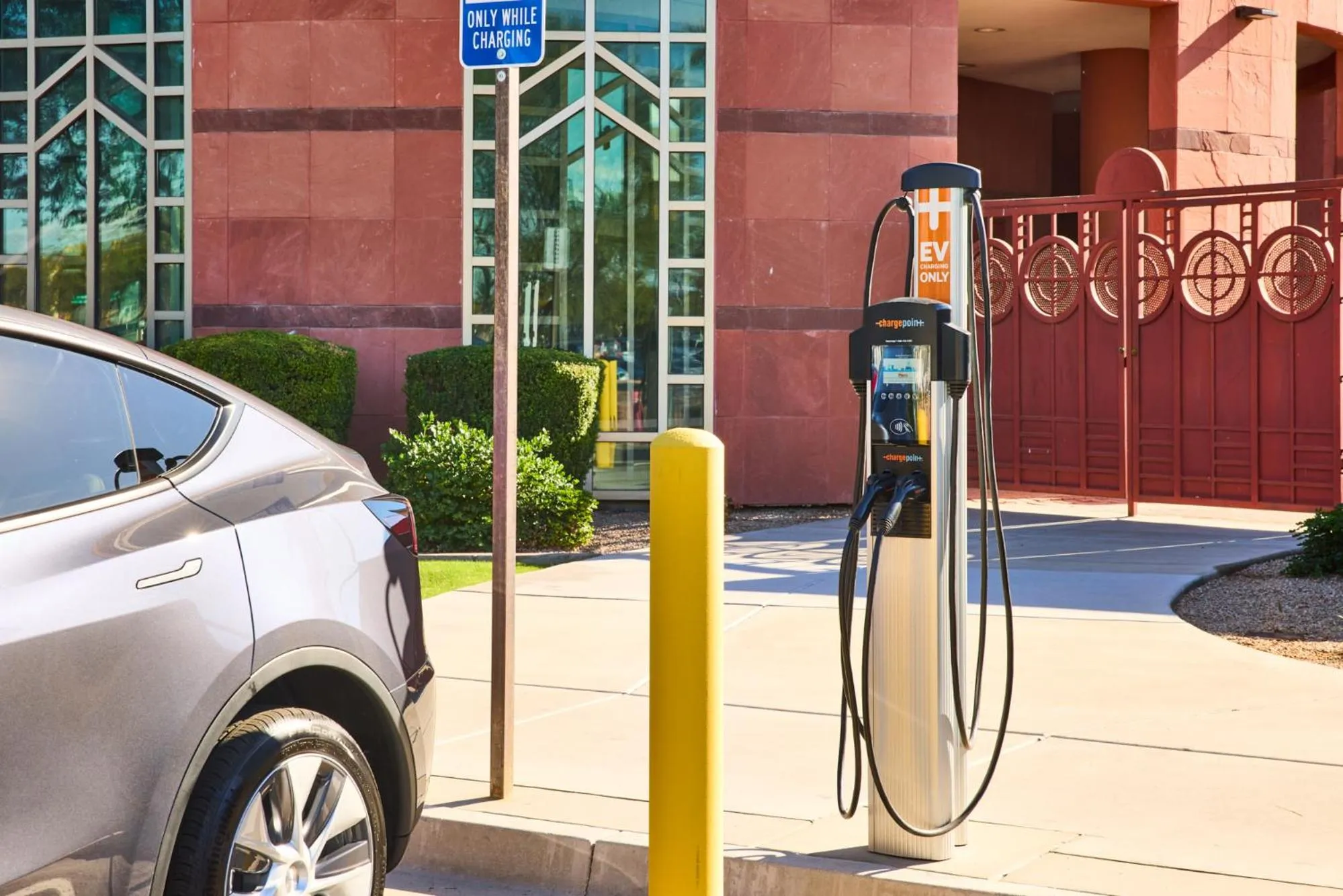 Parking in Renaissance Phoenix Glendale Hotel & Conference Center