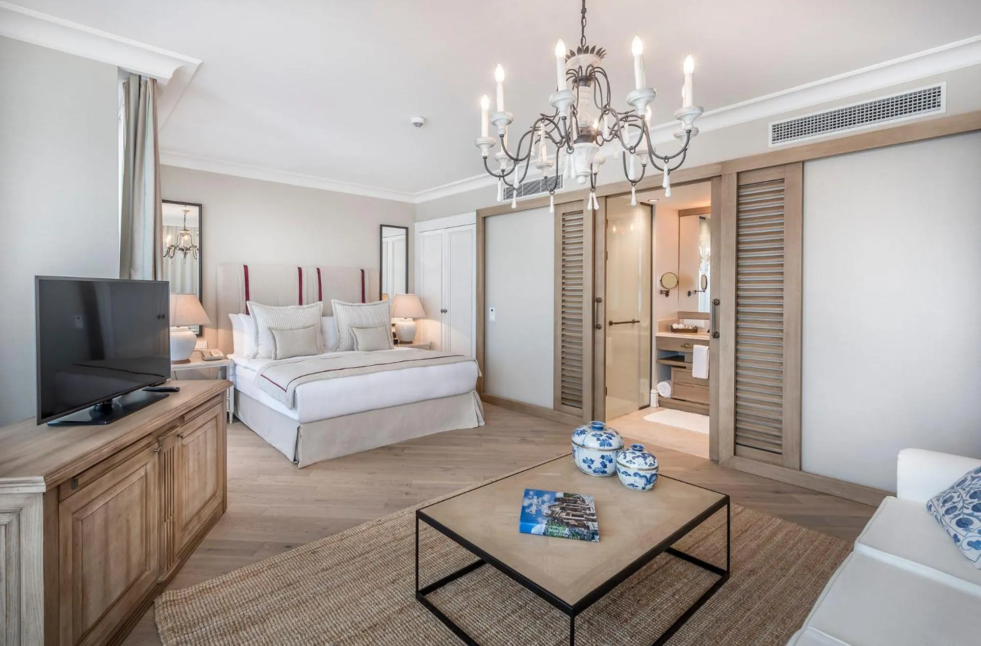 Photo of the whole room, Bed in Allium Bodrum Resort & Spa