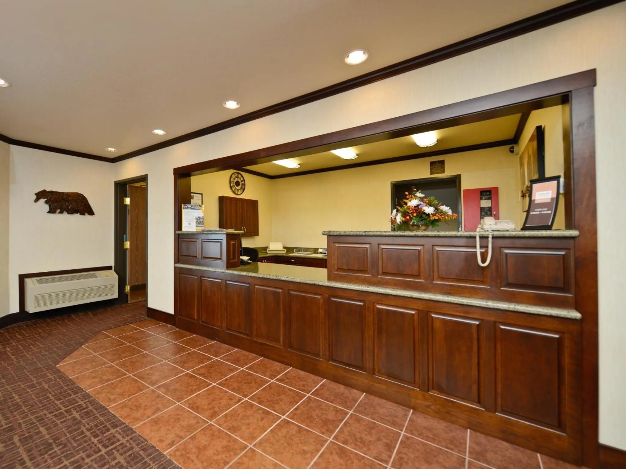 Lobby or reception in Yellowstone West Gate Hotel
