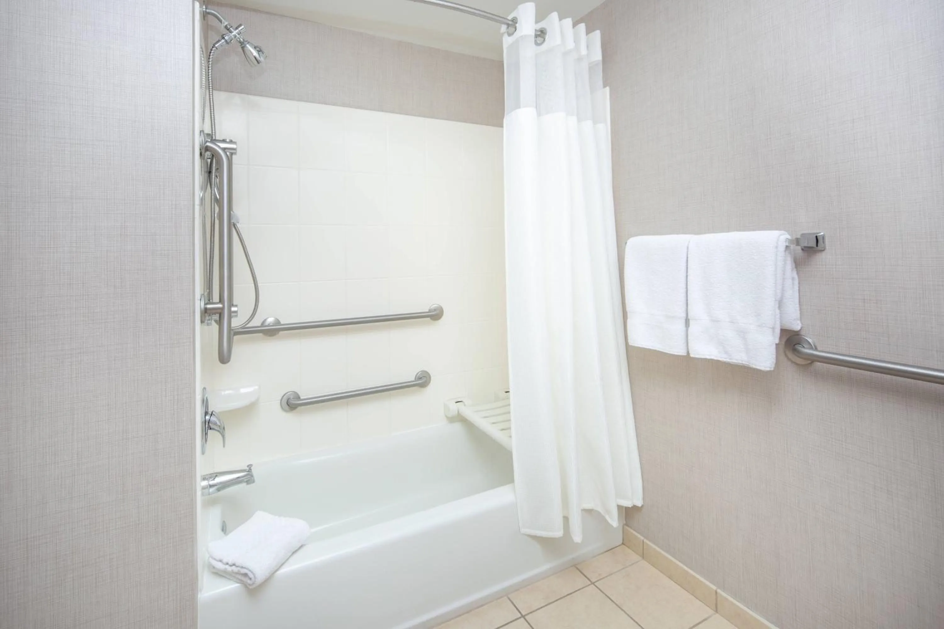 Bathroom in Residence Inn Phoenix NW/Surprise