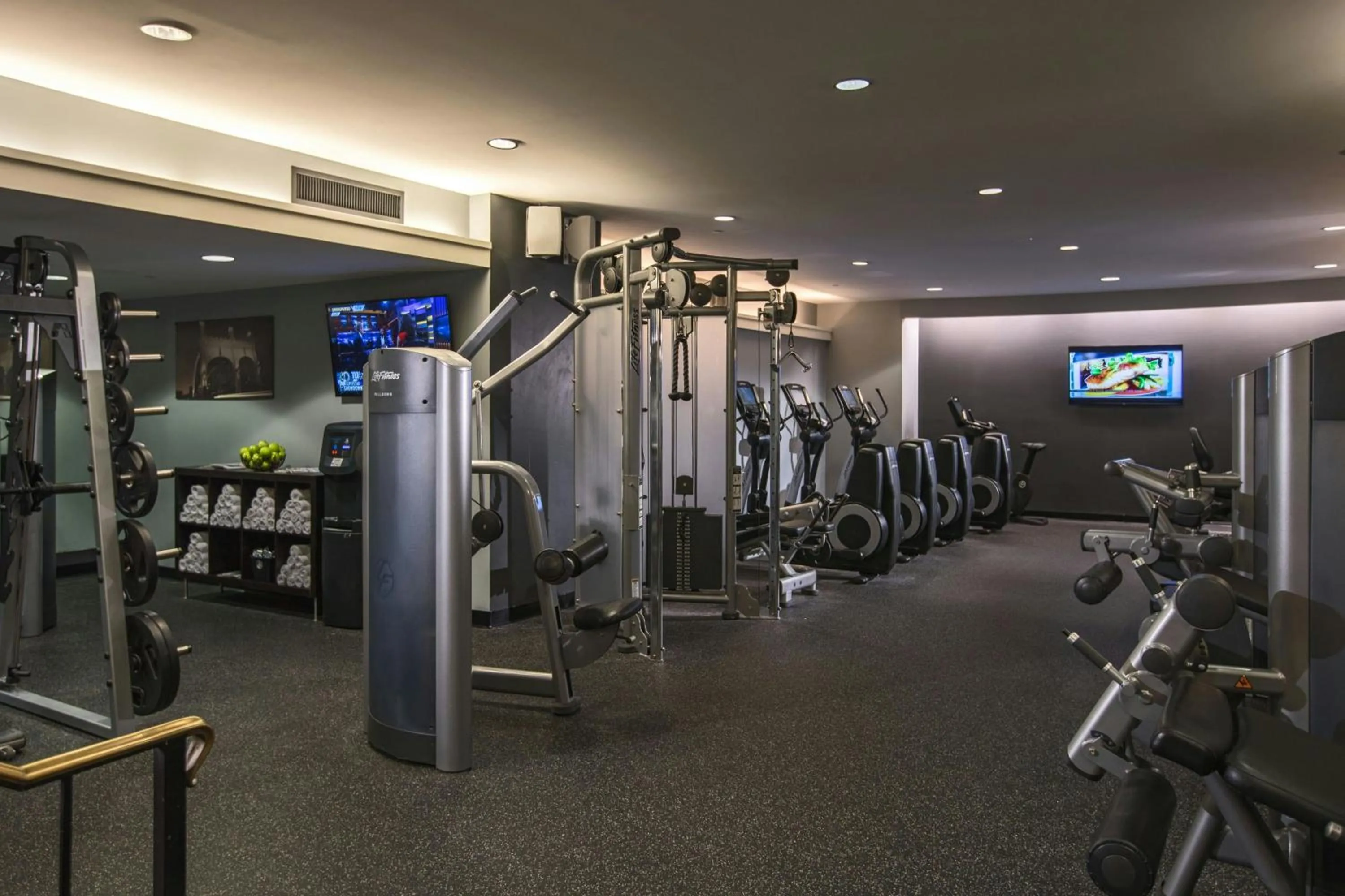 Fitness centre/facilities in Renaissance Pittsburgh Hotel