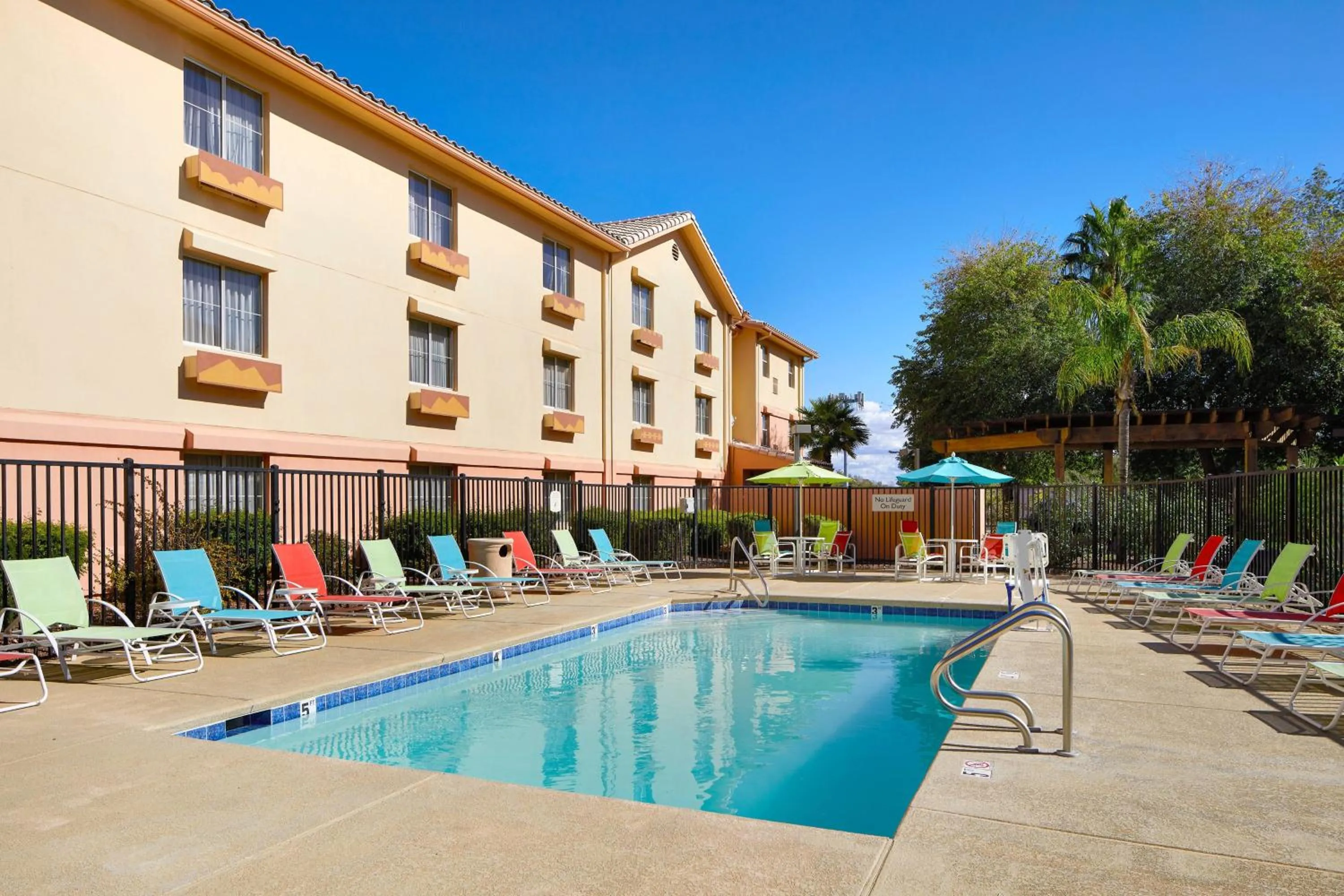 Swimming pool in TownePlace Suites Tempe at Arizona Mills Mall