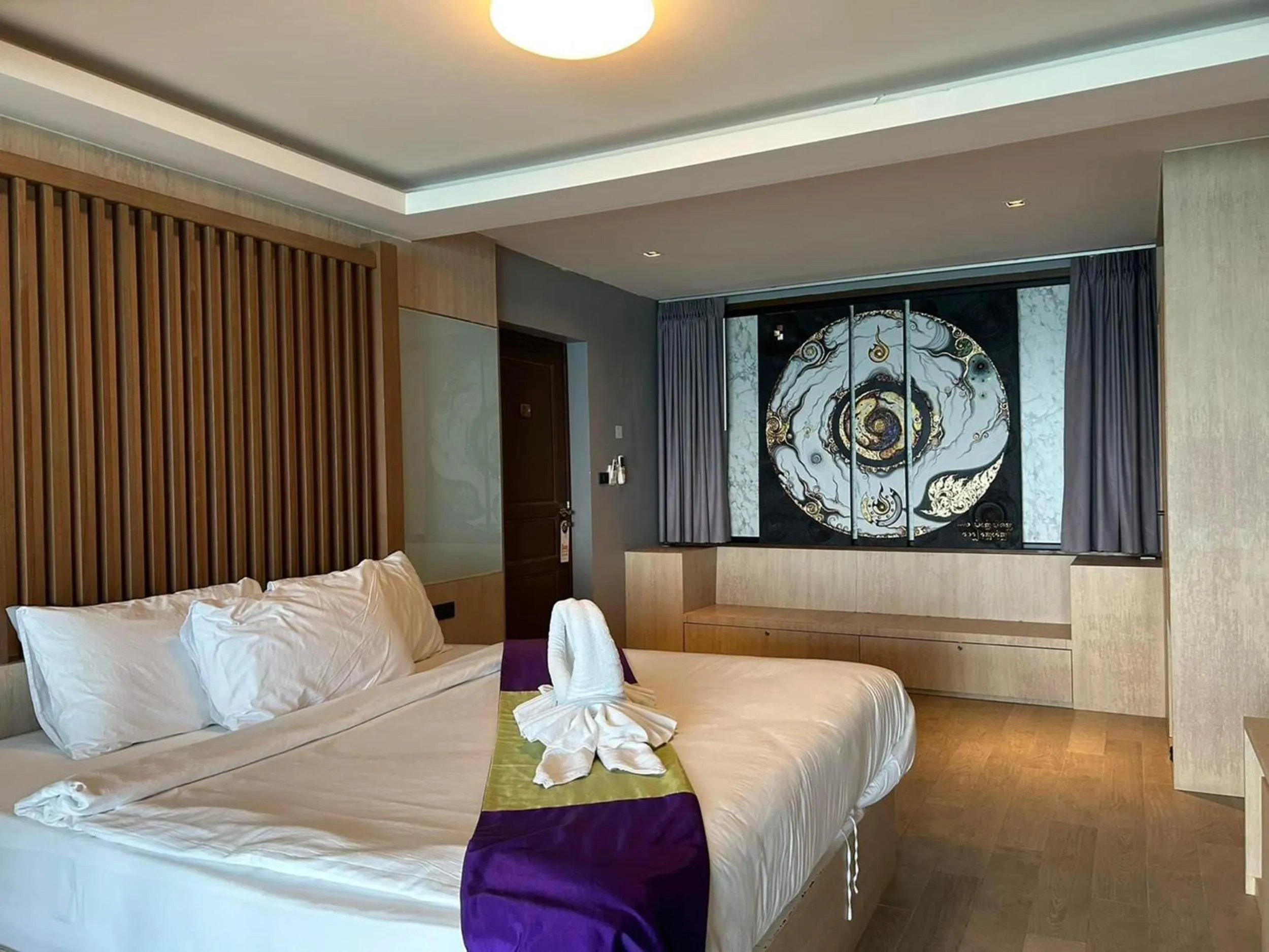 Bed in Cliff Lanta Suite-Koh Lanta Krabi