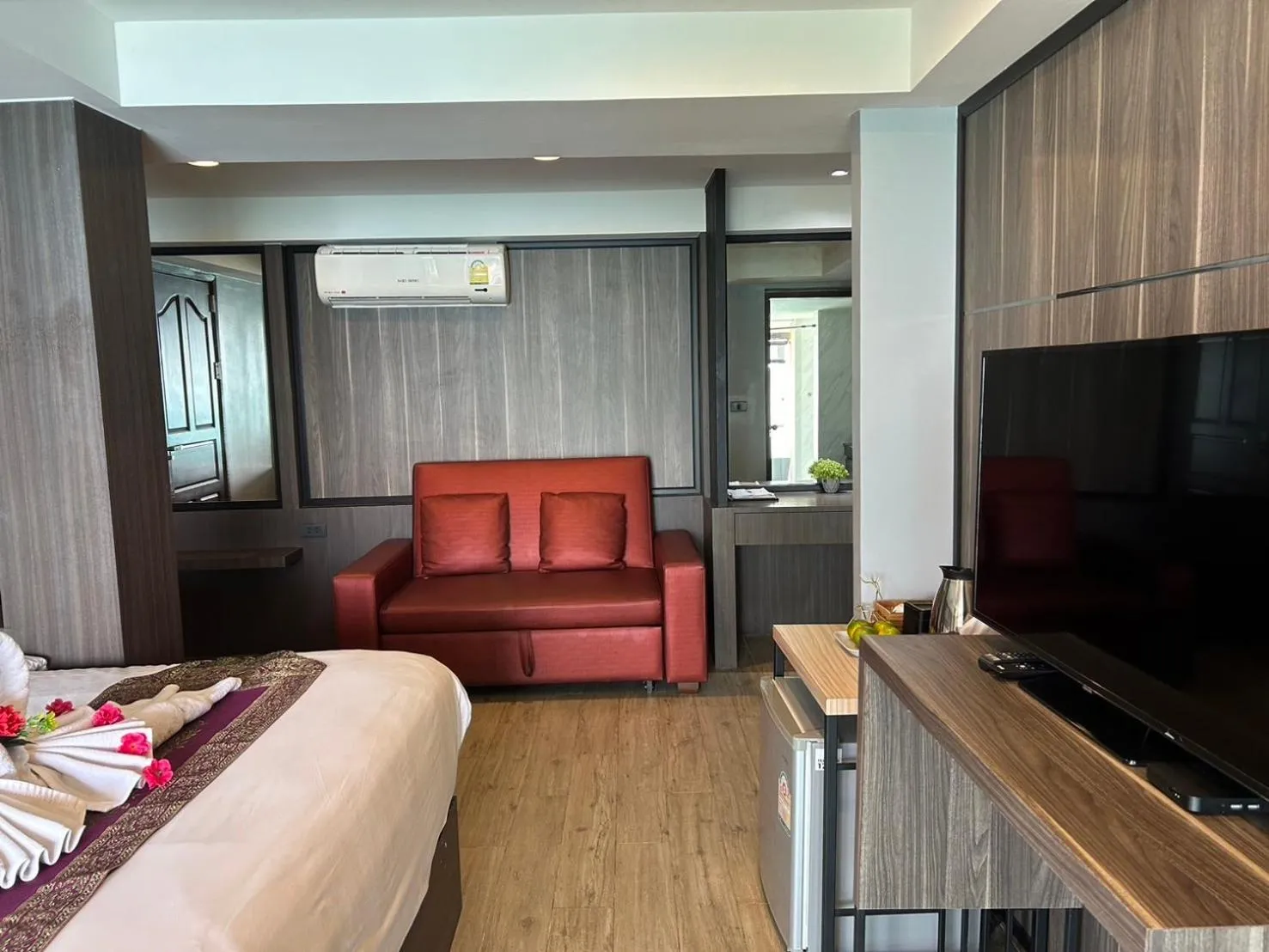 Bedroom in Cliff Lanta Suite-Koh Lanta Krabi