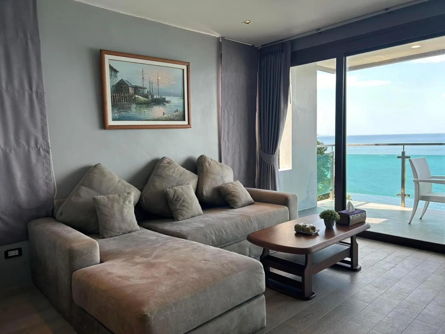 Living room in Cliff Lanta Suite-Koh Lanta Krabi