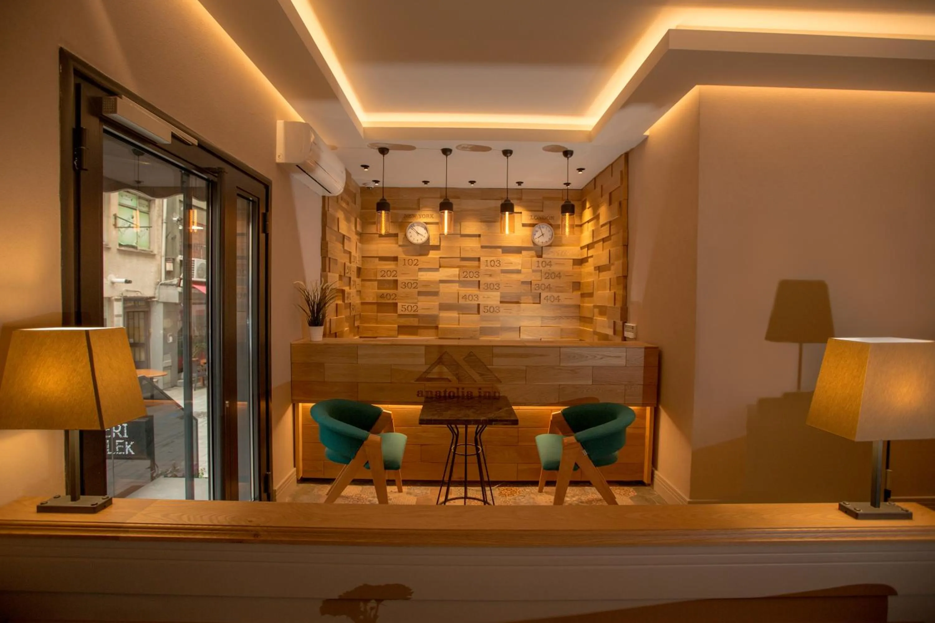 Restaurant/places to eat in Anatolia Inn