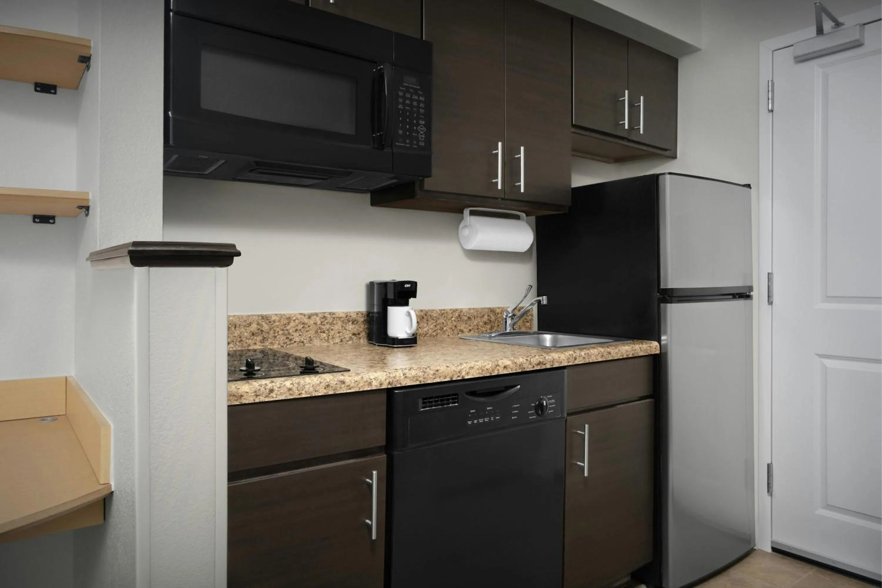 Kitchen or kitchenette in TownePlace Suites Pensacola
