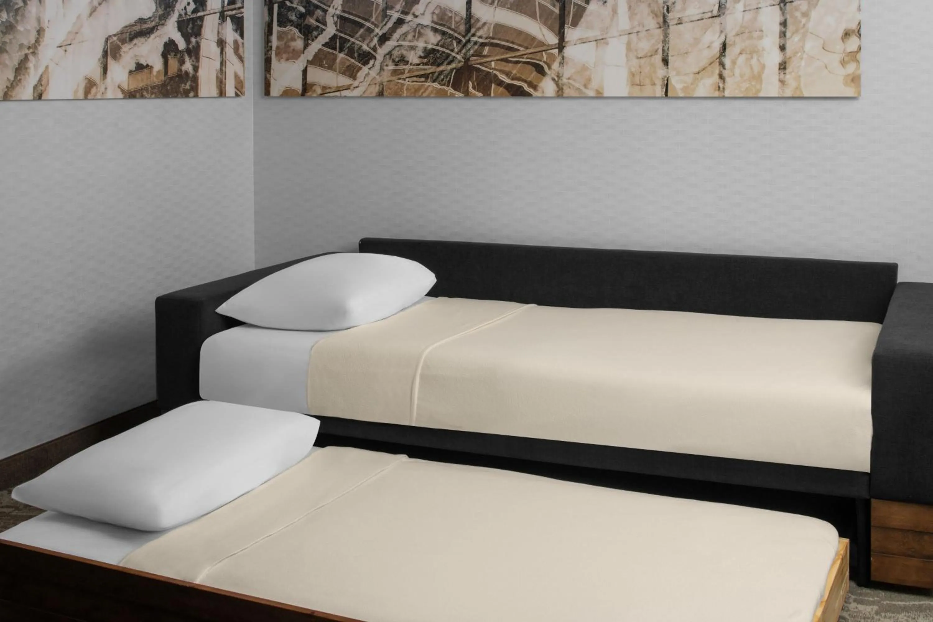 Photo of the whole room, Bed in SpringHill Suites Pittsburgh Southside Works