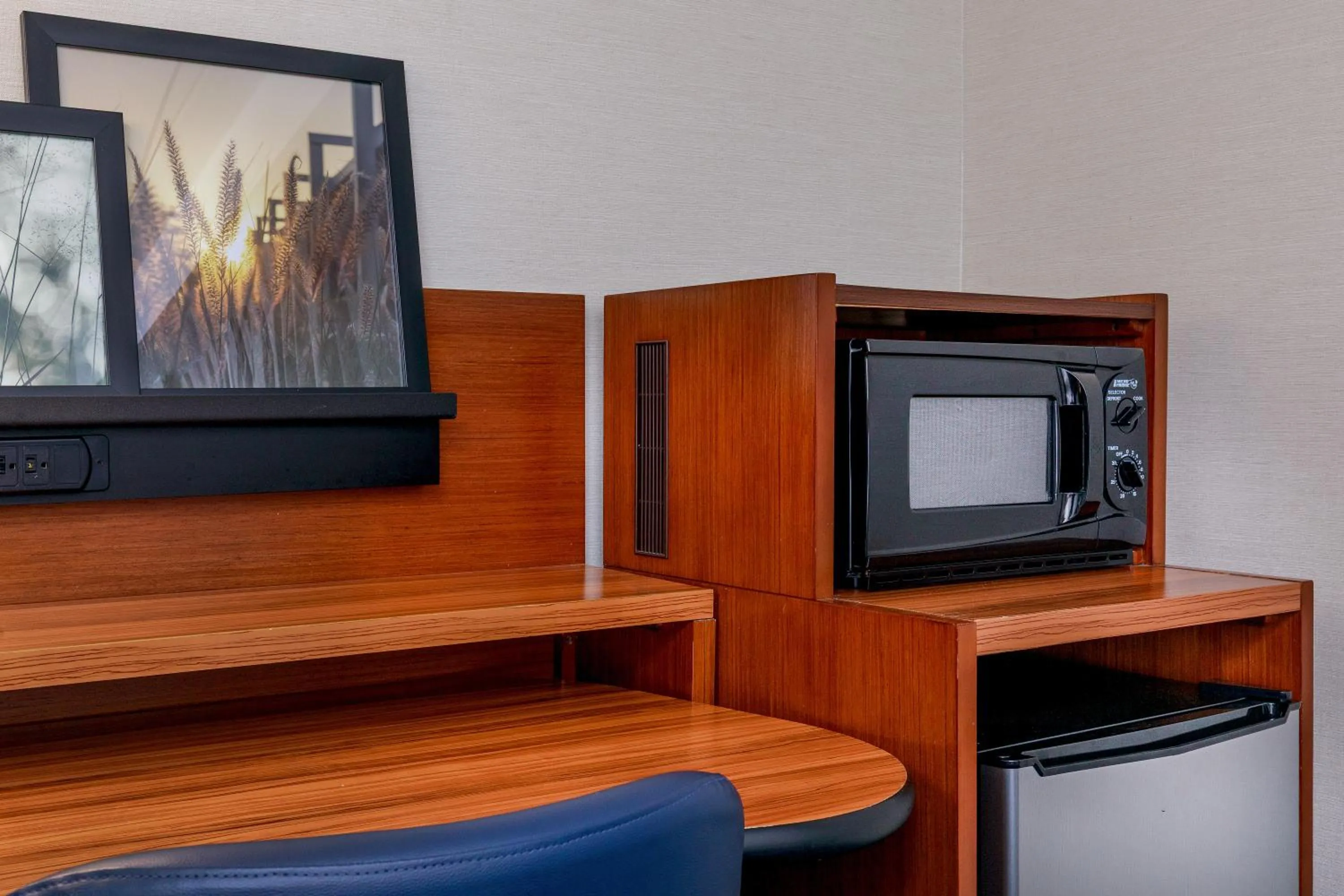microwave in Fairfield Inn Portsmouth Seacoast