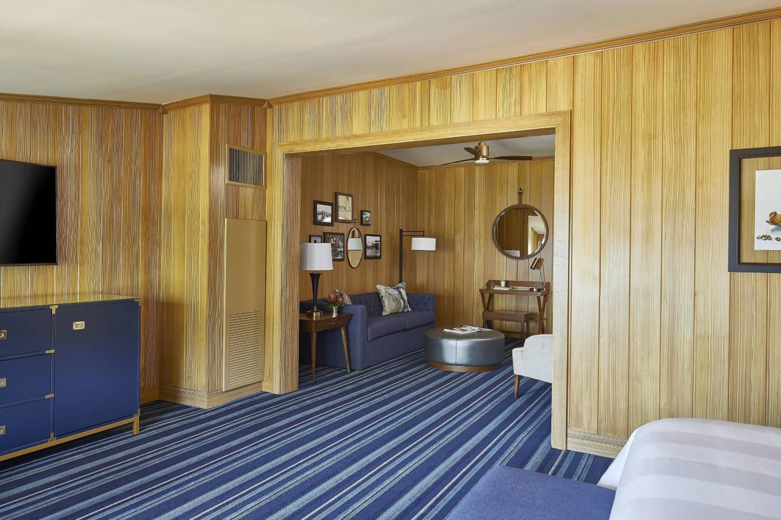 Photo of the whole room, Bed in Grand Hotel Golf Resort & Spa, Autograph Collection