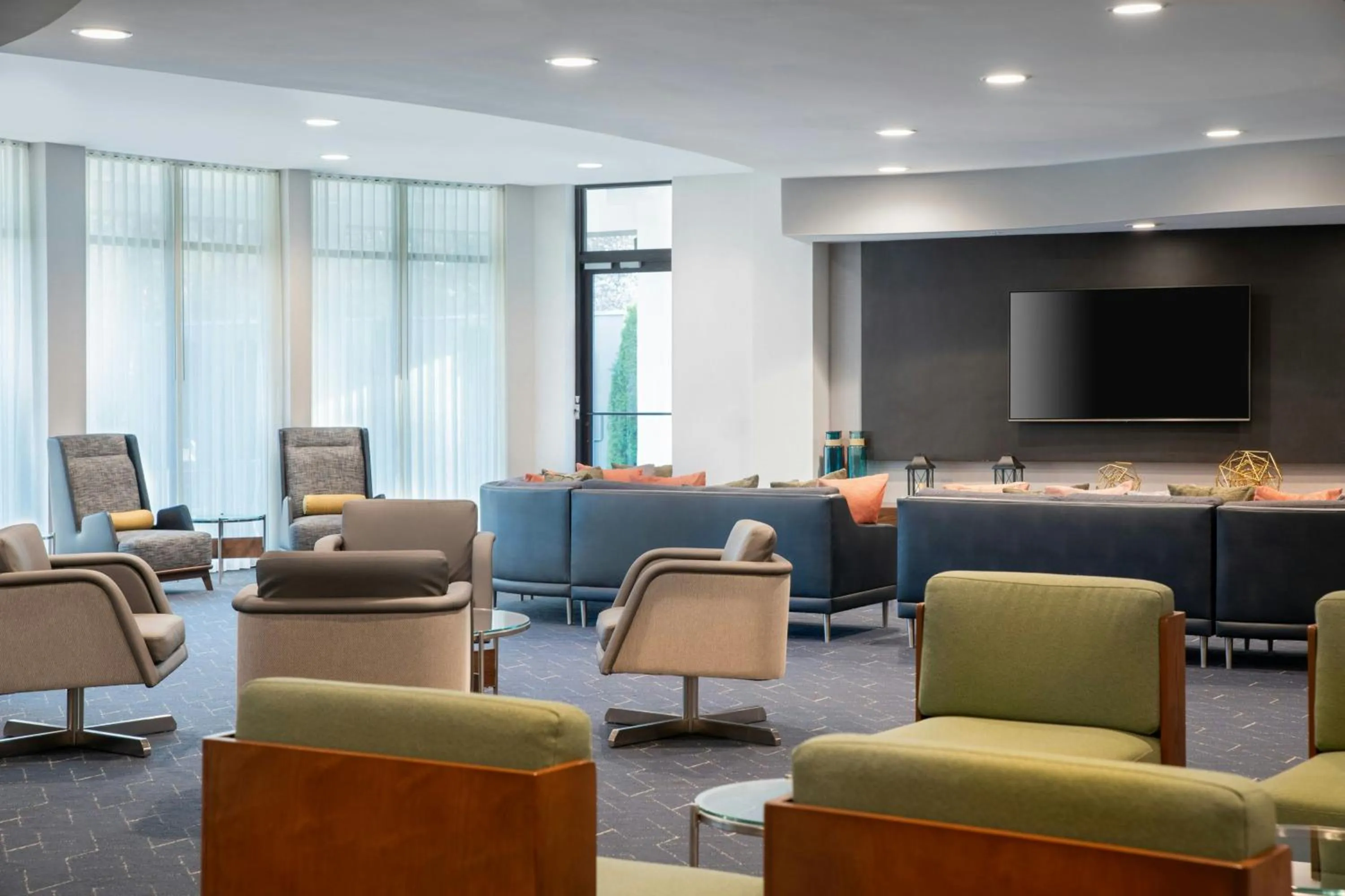 Lobby or reception in Courtyard by Marriott Providence Lincoln