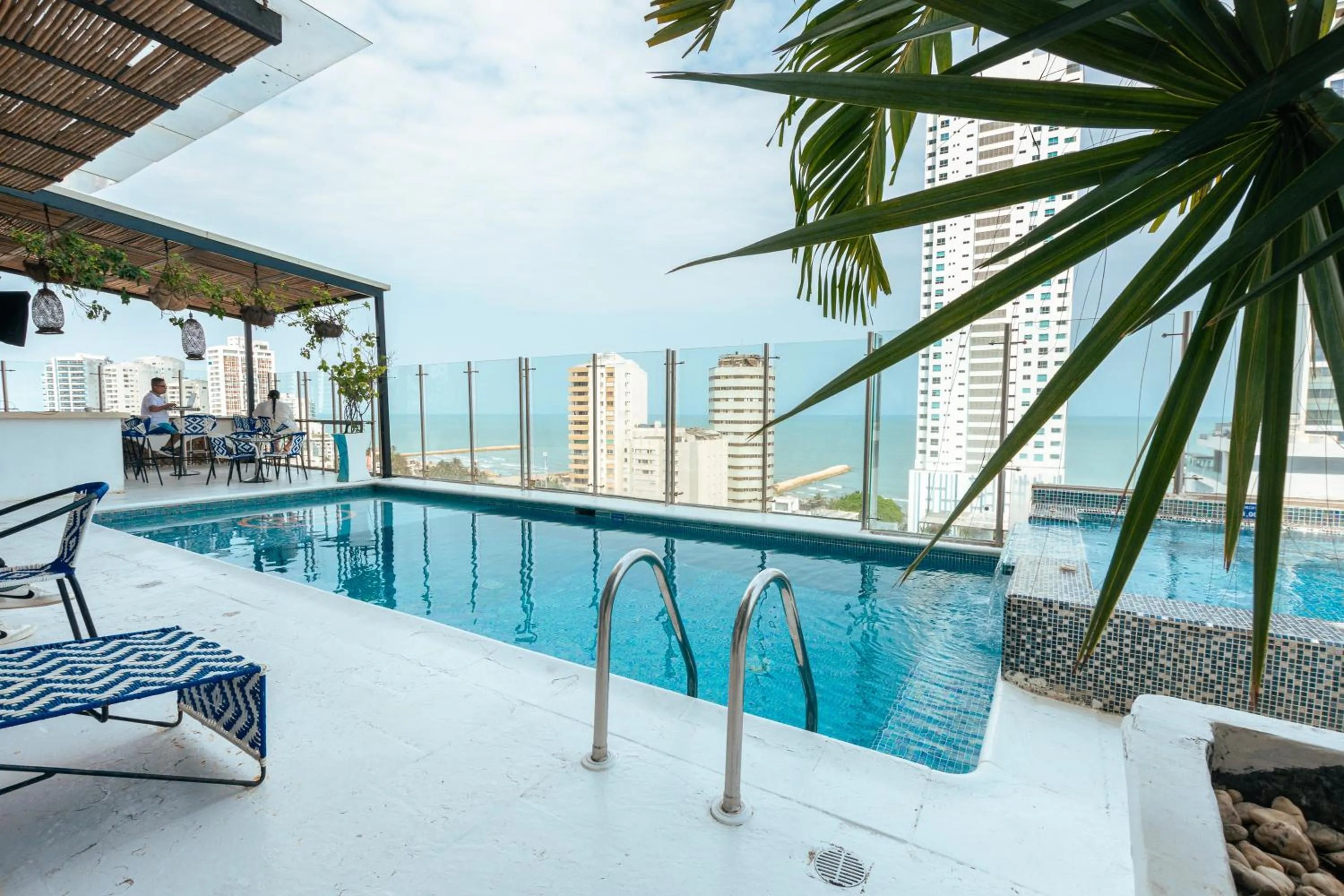 Swimming pool in Hotel Zi One Luxury