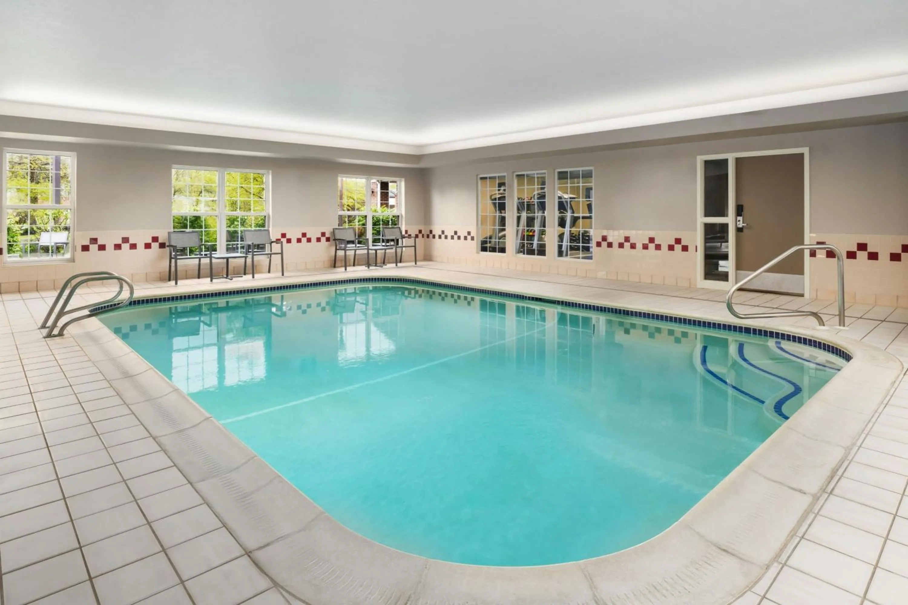 Swimming pool in Residence Inn Portland Scarborough