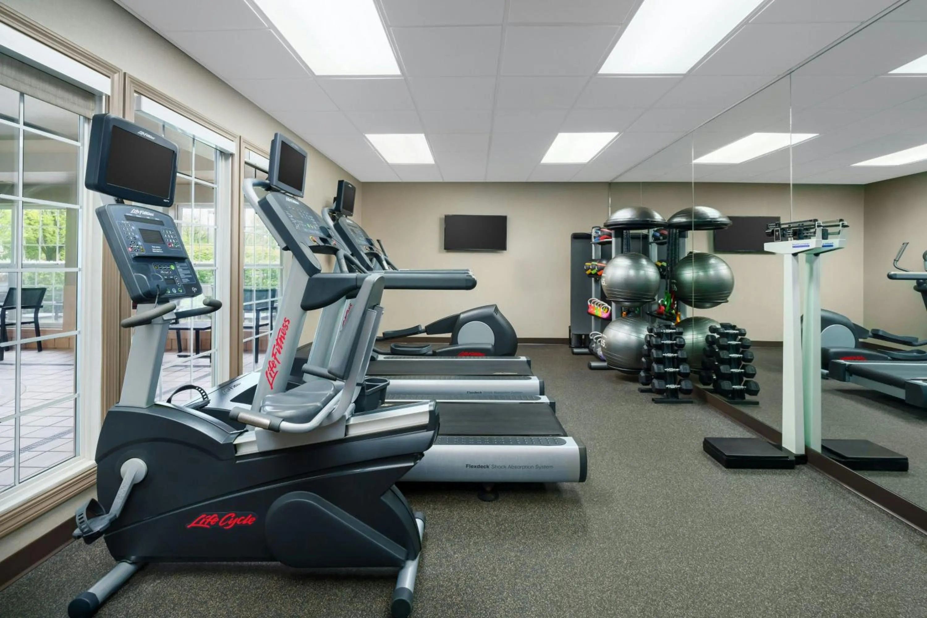 Fitness centre/facilities in Residence Inn Portland Scarborough