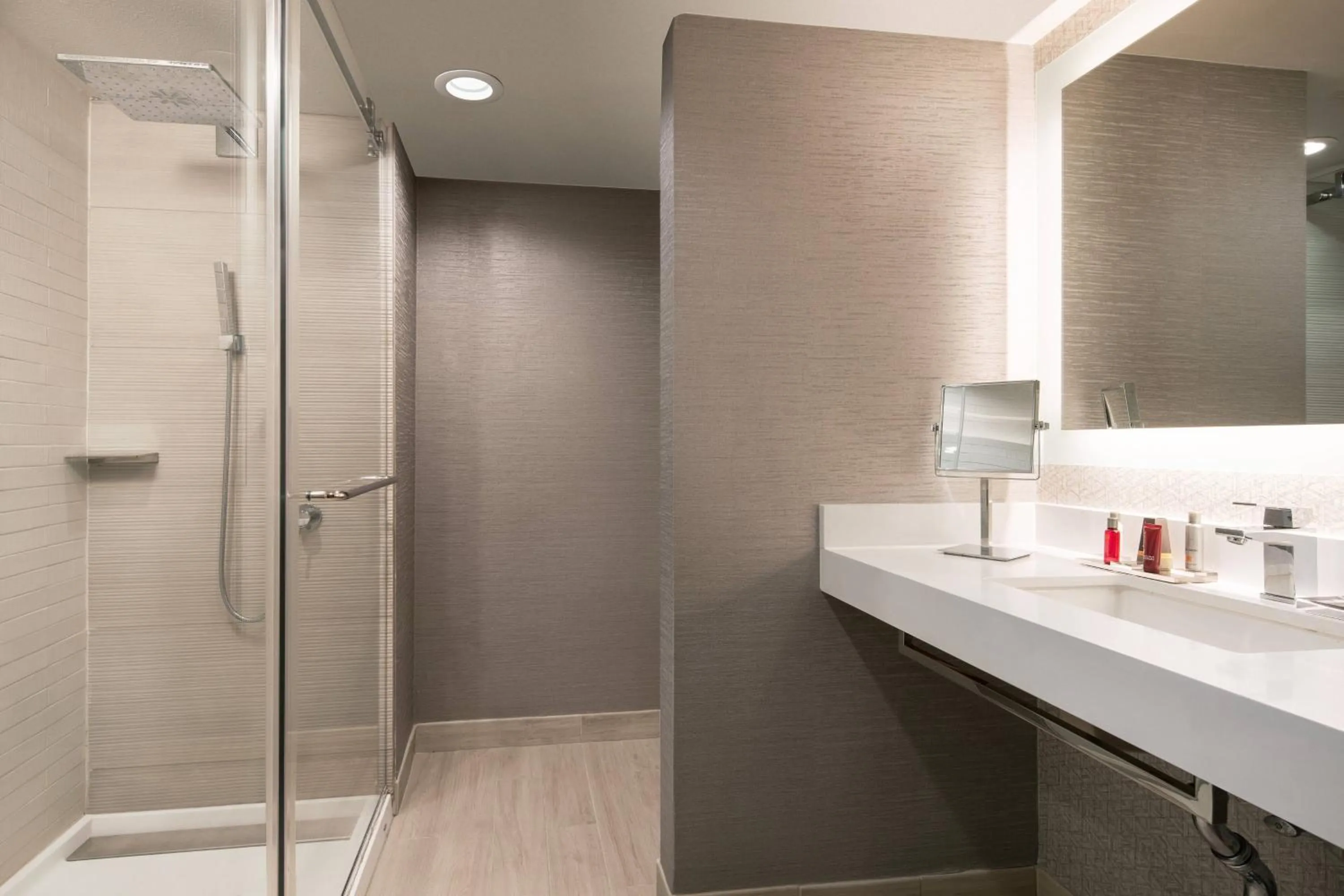 Bathroom in Marriott Riverside at the Convention Center