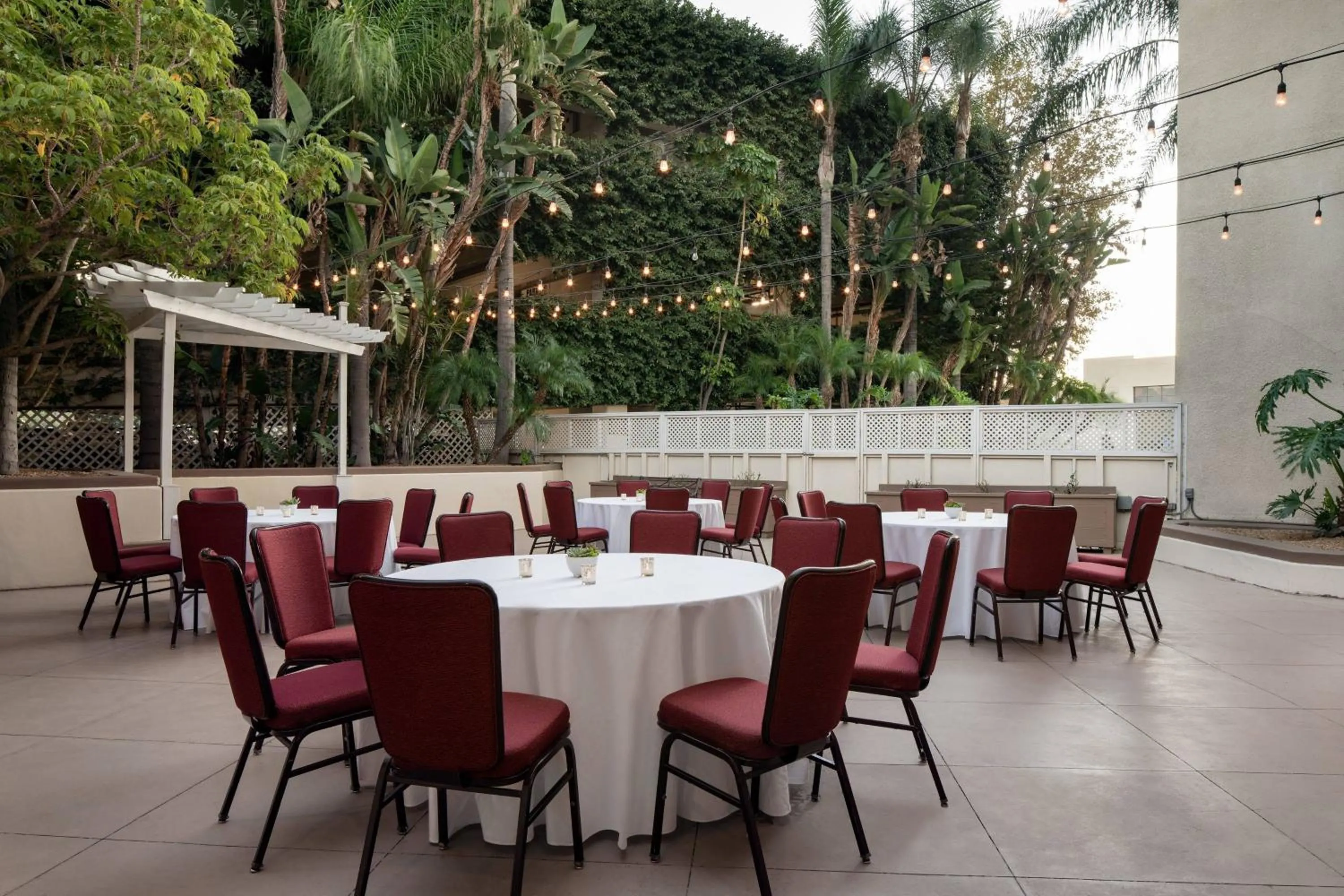 Meeting/conference room in Marriott Riverside at the Convention Center