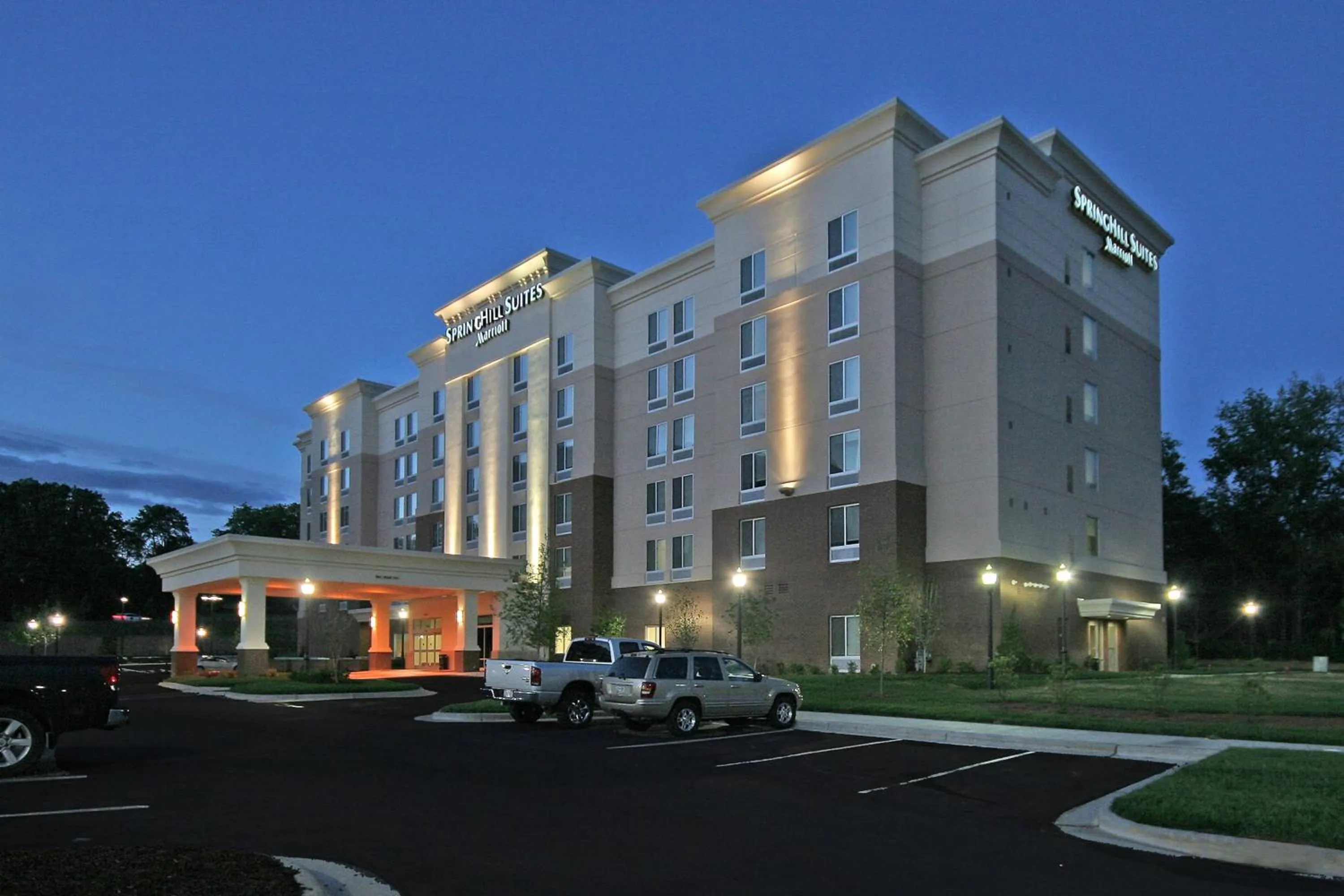 Property building in SpringHill Suites Durham Chapel Hill