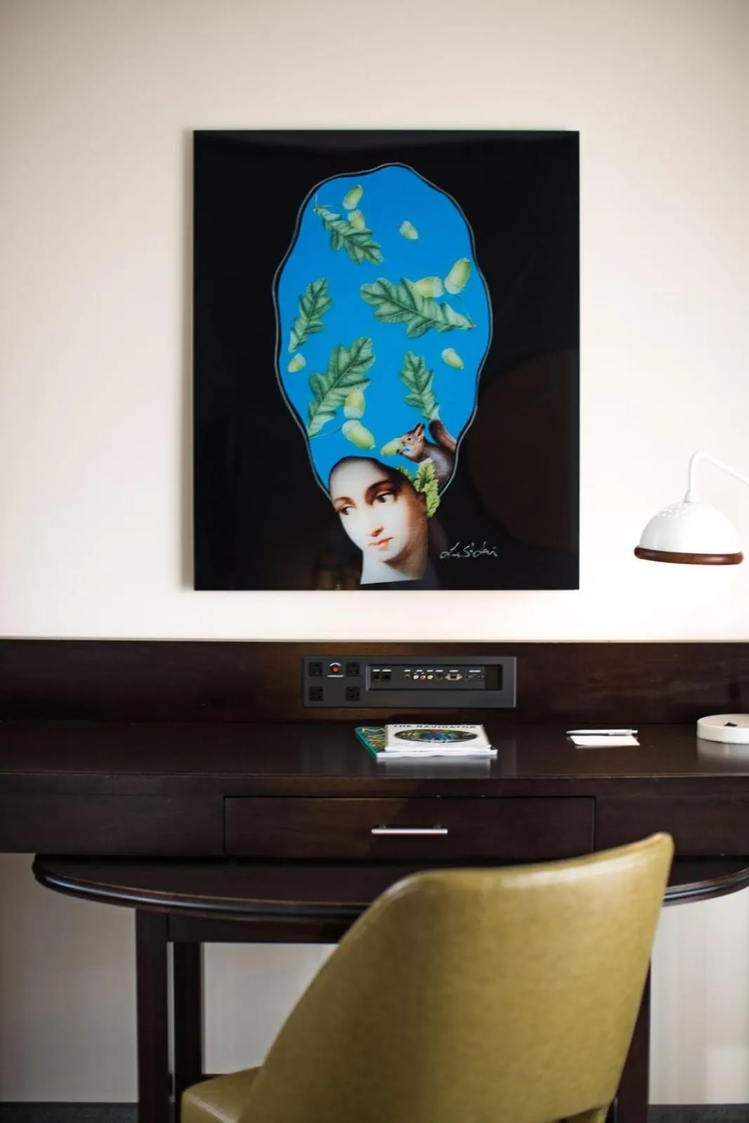 Decorative detail in Renaissance Raleigh North Hills Hotel