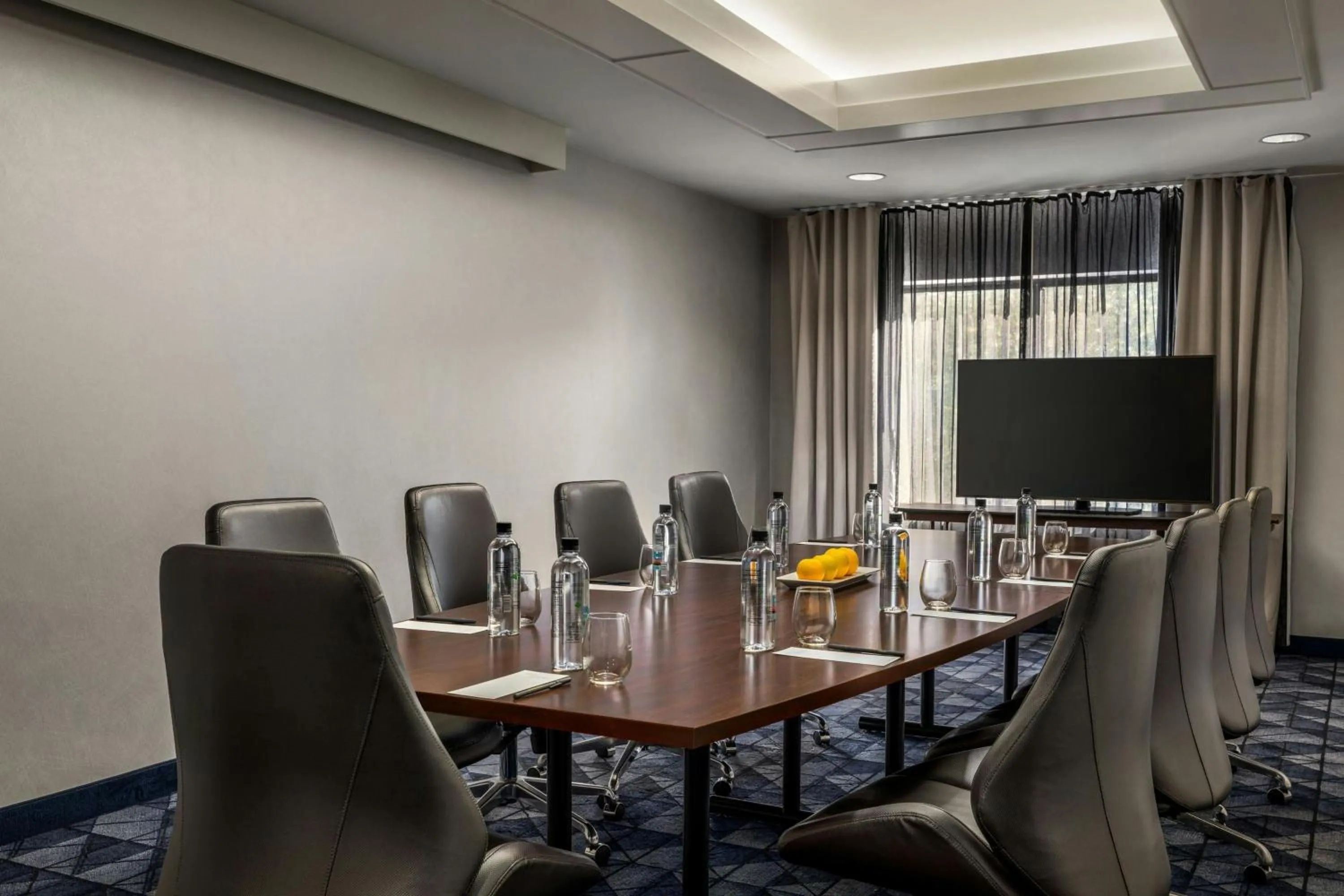 Meeting/conference room in Courtyard Richmond Chester