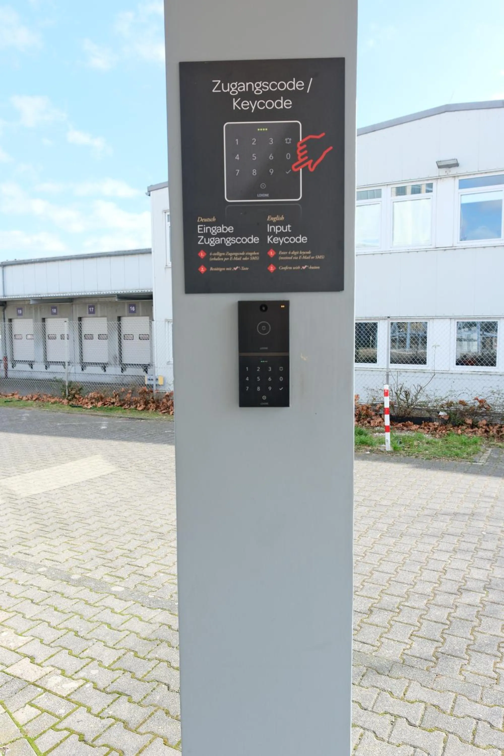 Facade/entrance in Stargaze Forum Hotel Düsseldorf-Hilden