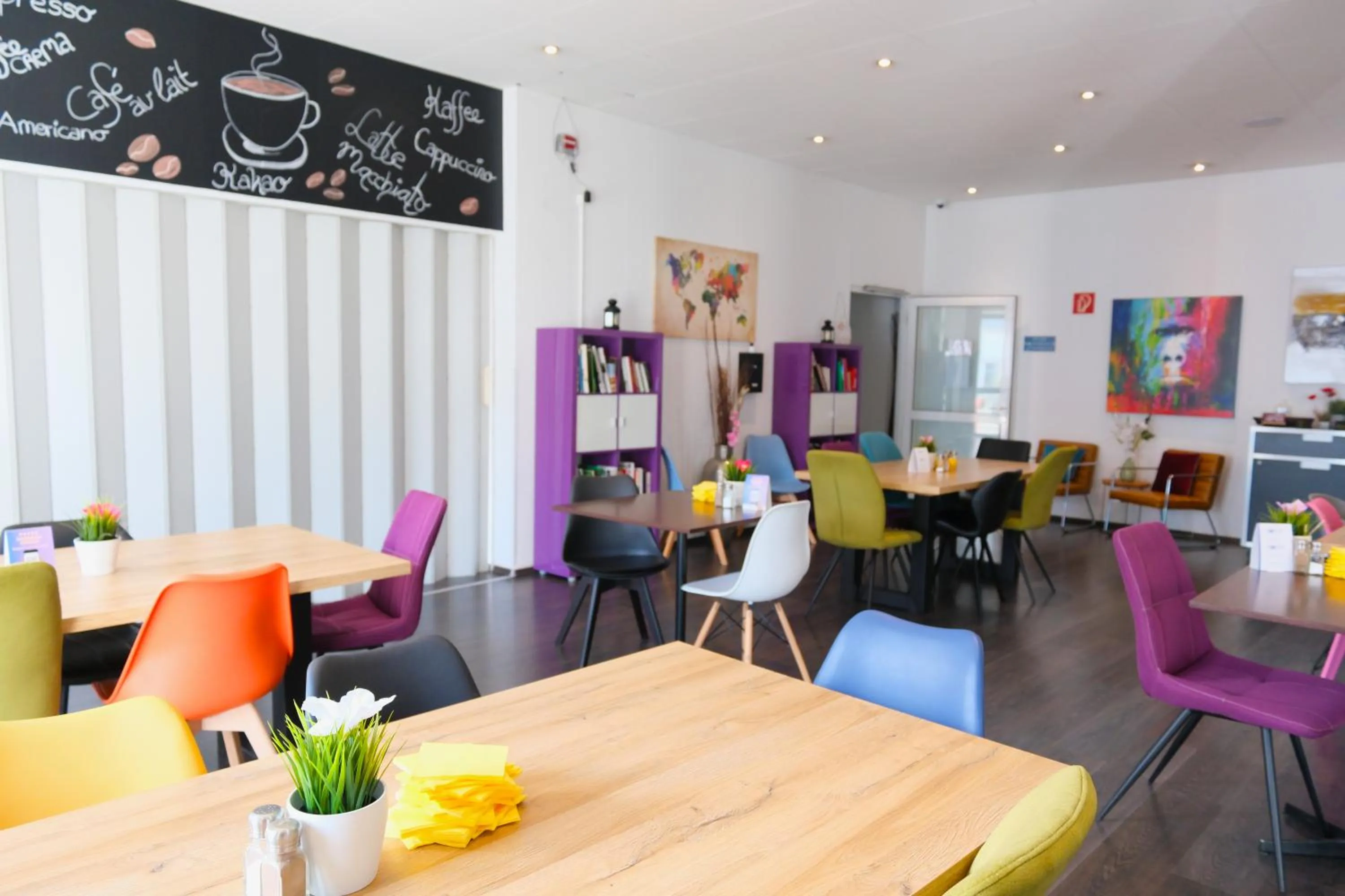 Food and drinks in Stargaze Forum Hotel Düsseldorf-Hilden