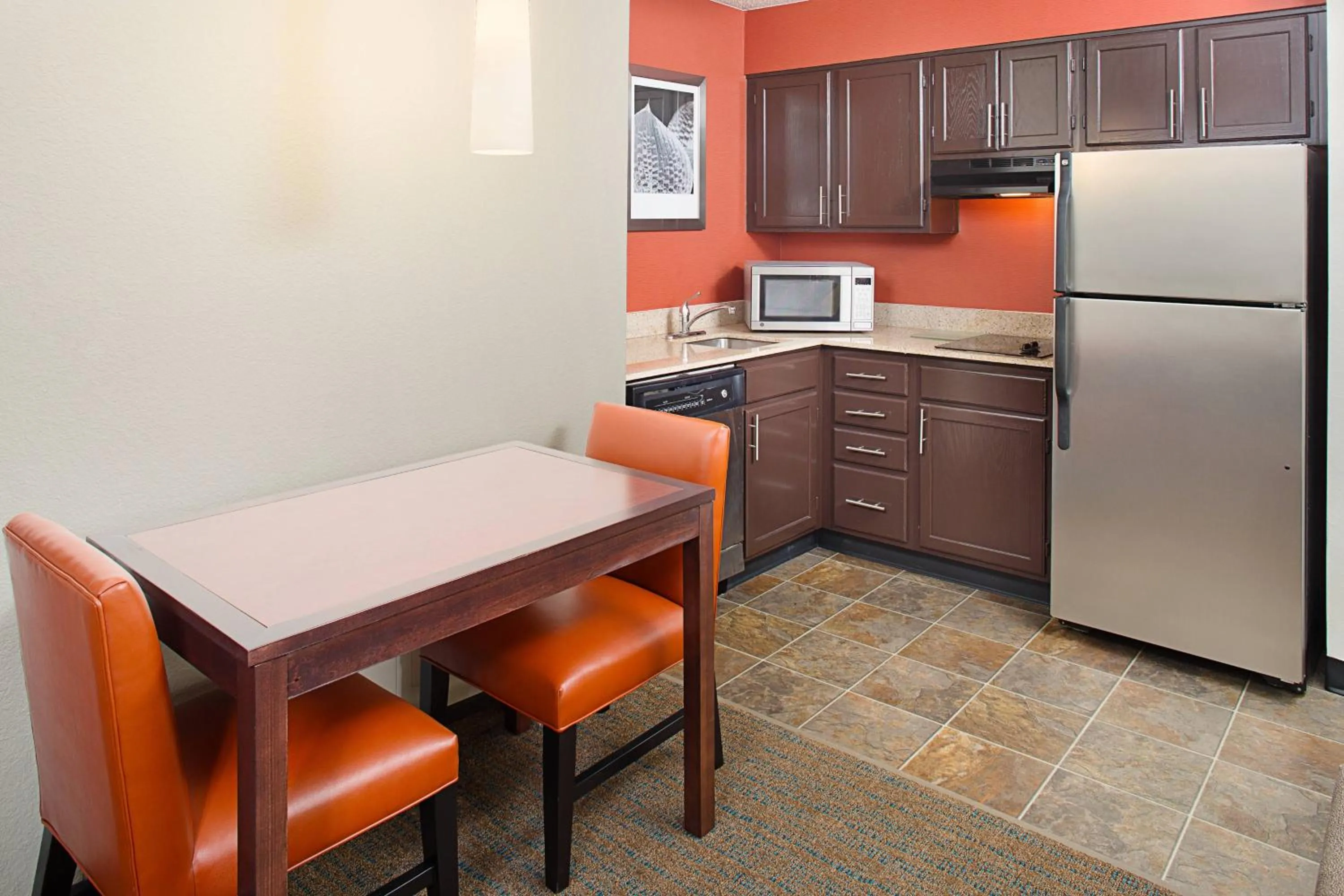 Kitchen or kitchenette in Residence Inn Richmond Northwest