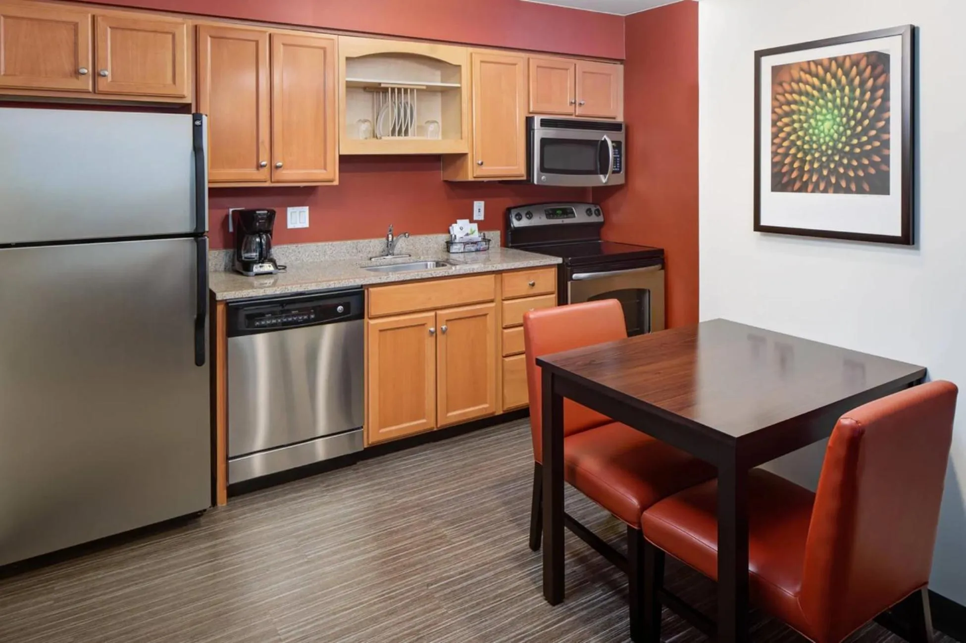 Kitchen or kitchenette in Residence Inn Richmond West End