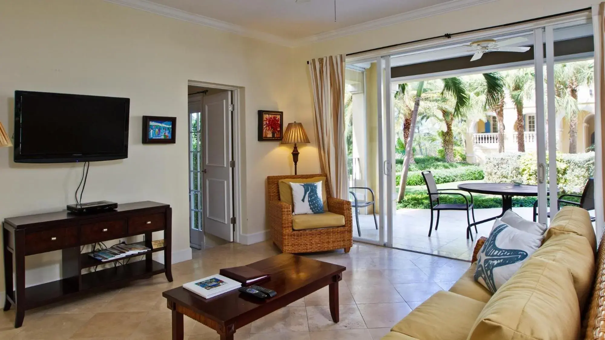 Two Bedroom Deluxe Villa w/Pool Garden View in Villa Renaissance Two Bedroom Deluxe Villa w/Pool Garden View in Villa Renaissance