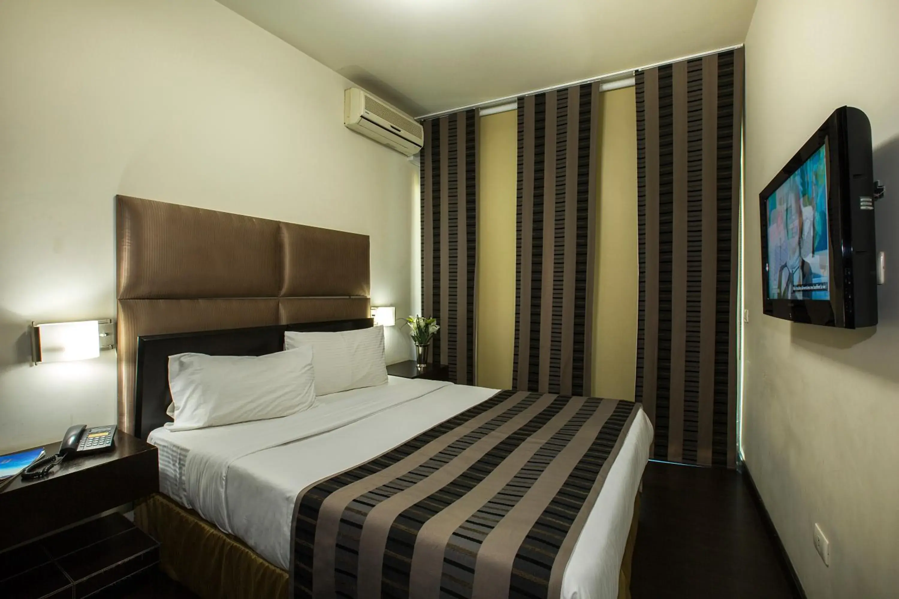 Deluxe Single Room - single occupancy in Orient Queen Homes Hotel Deluxe Single Room - single occupancy in Orient Queen Homes Hotel
