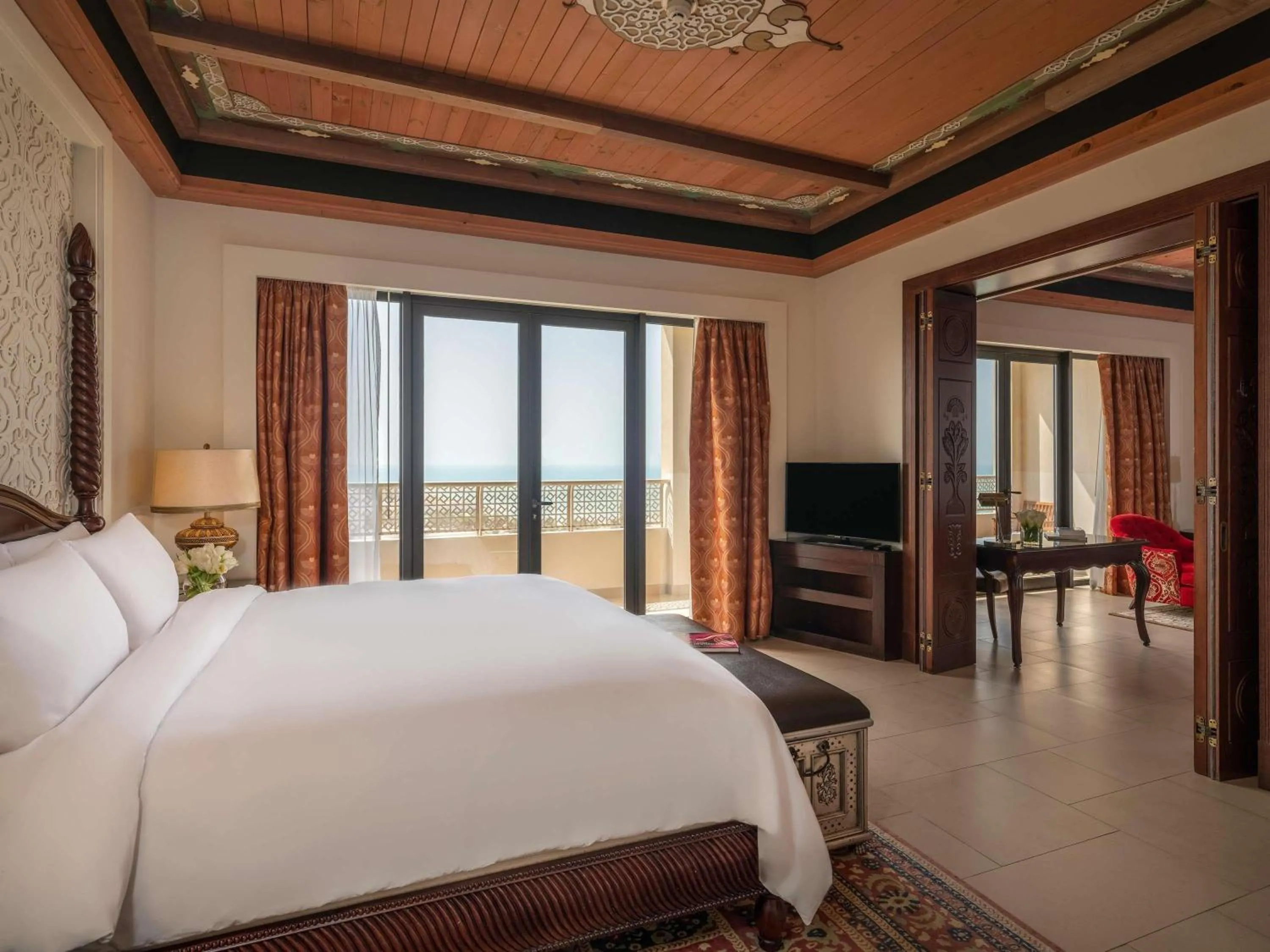 Bedroom, Bed in Sofitel Bahrain Zallaq Thalassa Sea & Spa