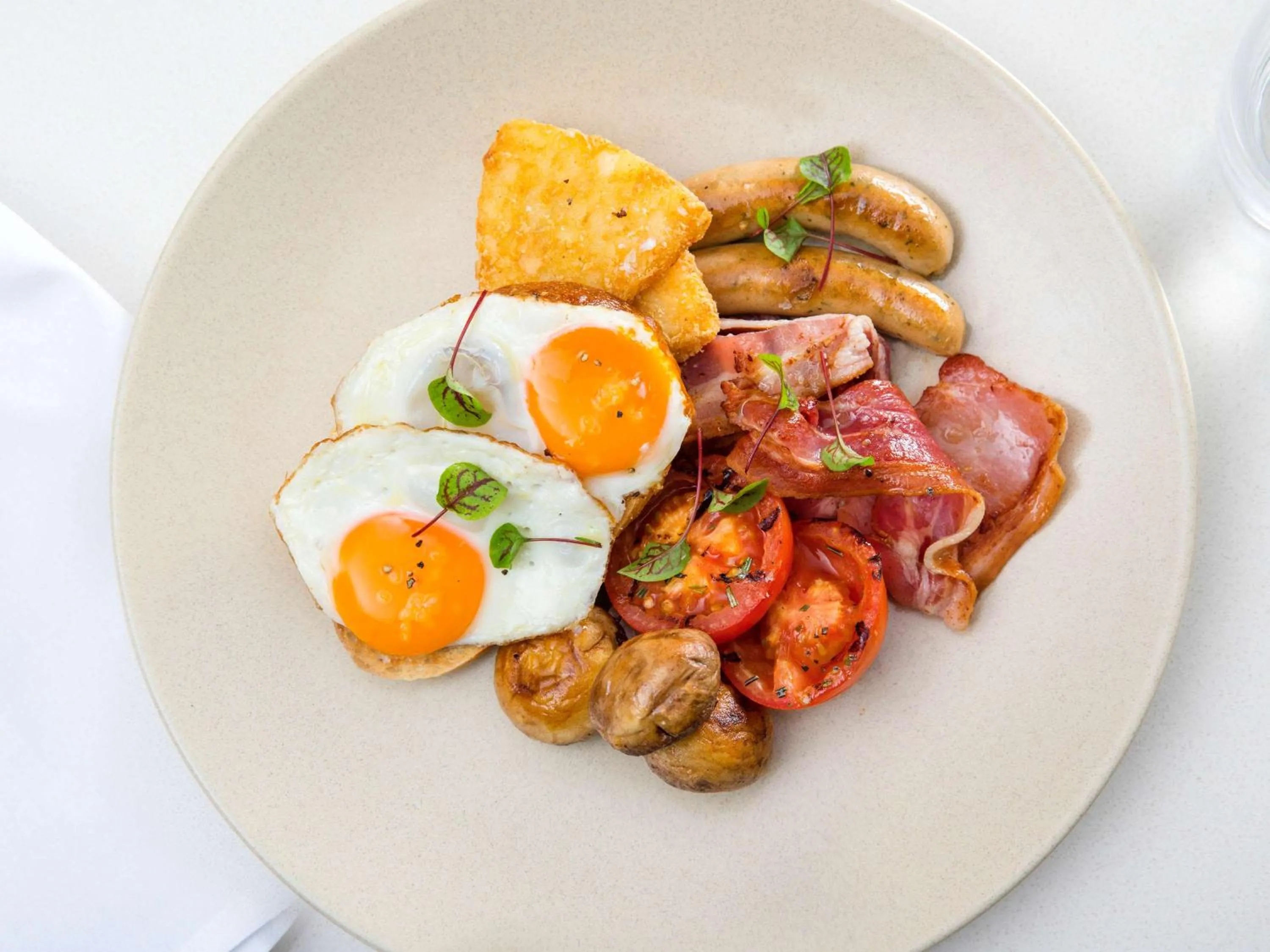 Restaurant/places to eat in Novotel Newcastle Beach