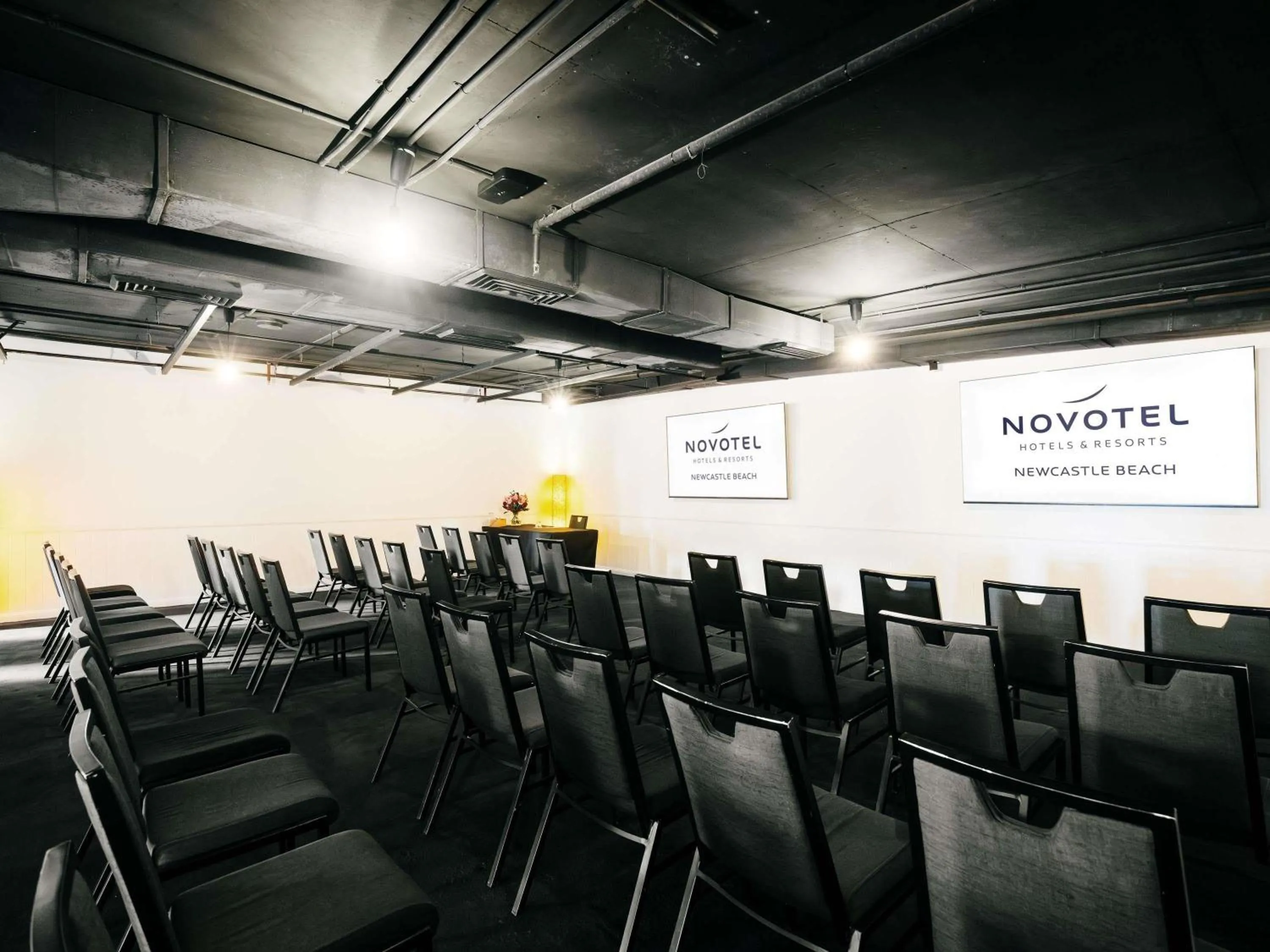 Meeting/conference room in Novotel Newcastle Beach