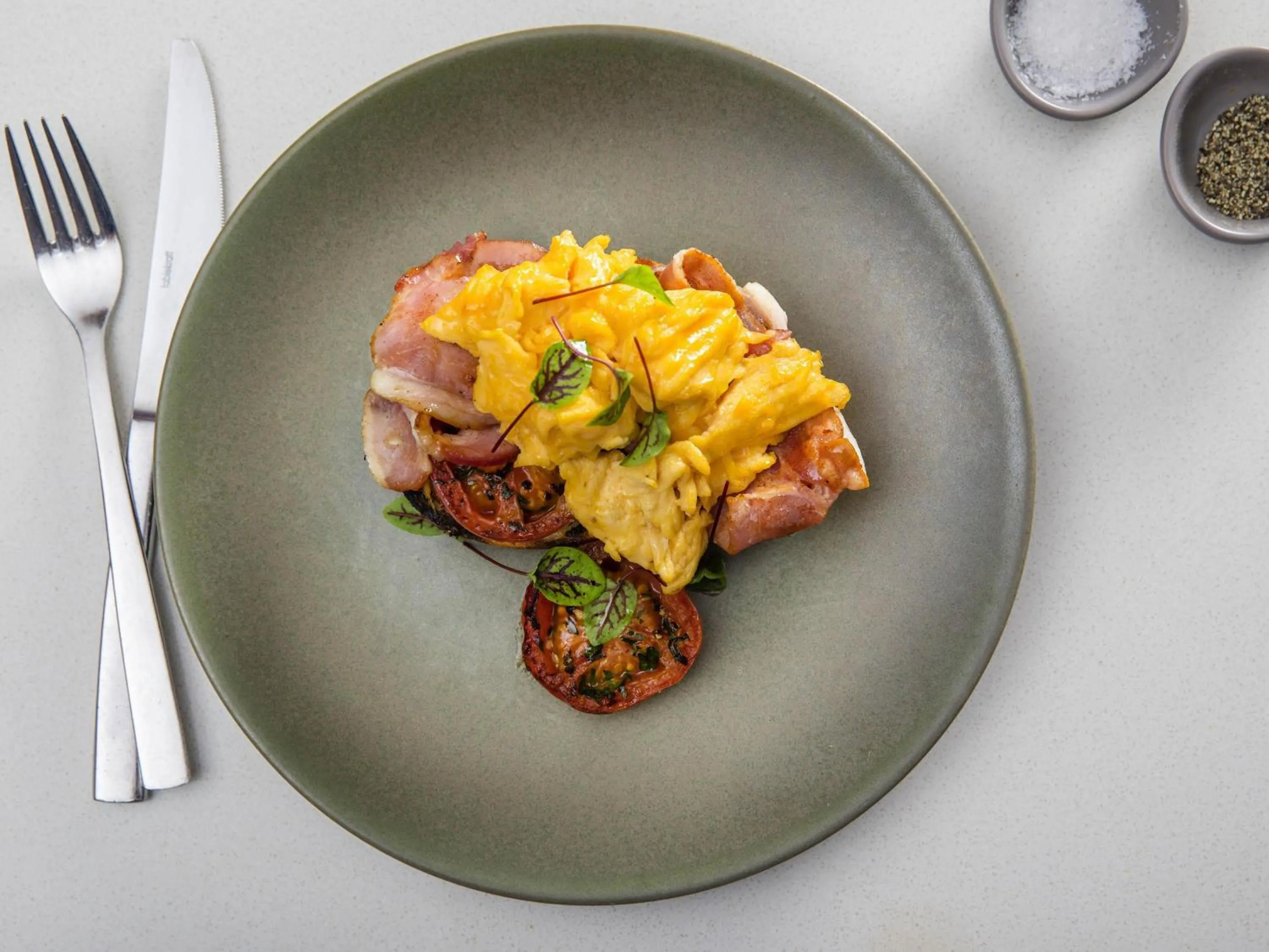 Breakfast in Novotel Newcastle Beach