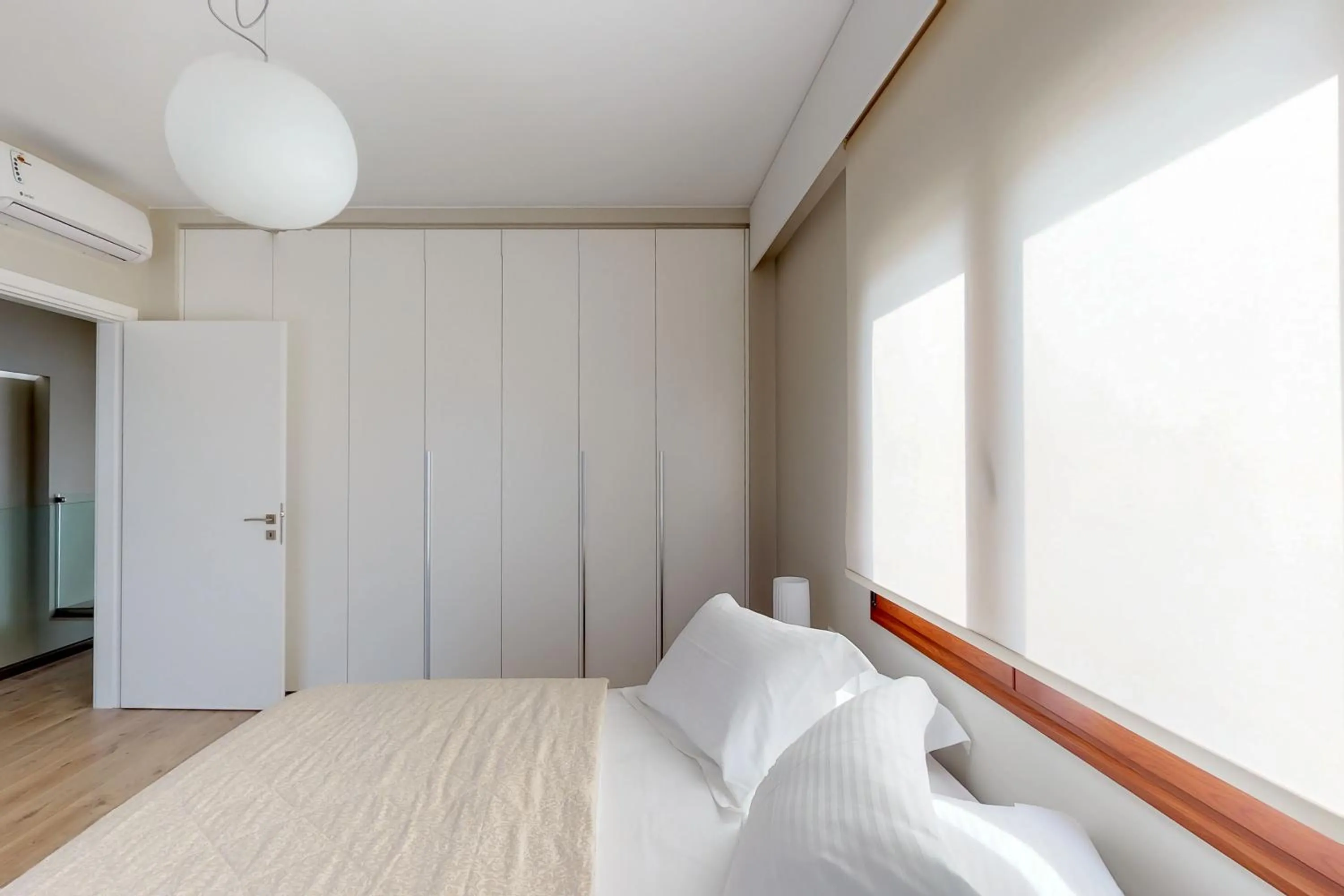 Bedroom, Bed in Ocean Villas Complex