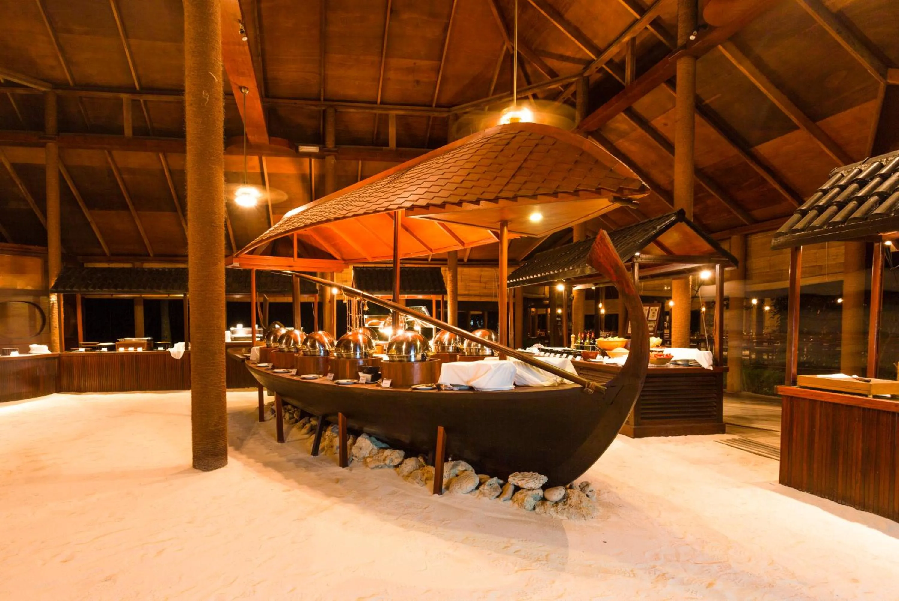 Food and drinks in Filitheyo Island Resort