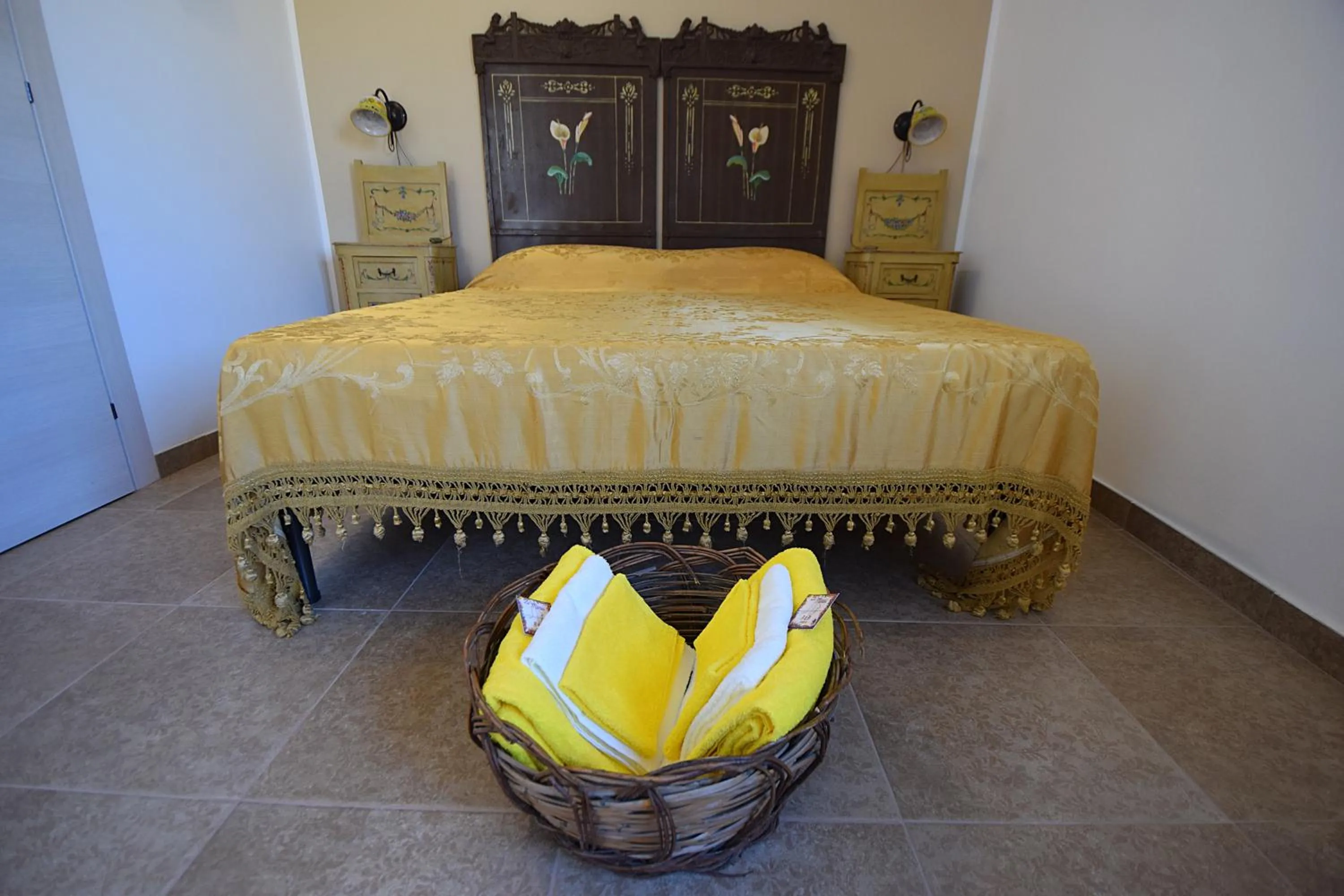 Bed in Zù Mariu B&B