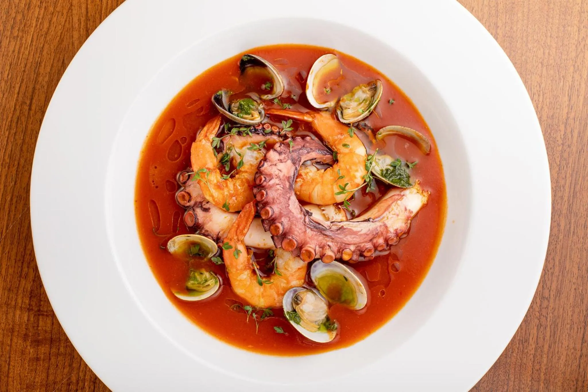 Restaurant/places to eat in Villa Basileia Riverside