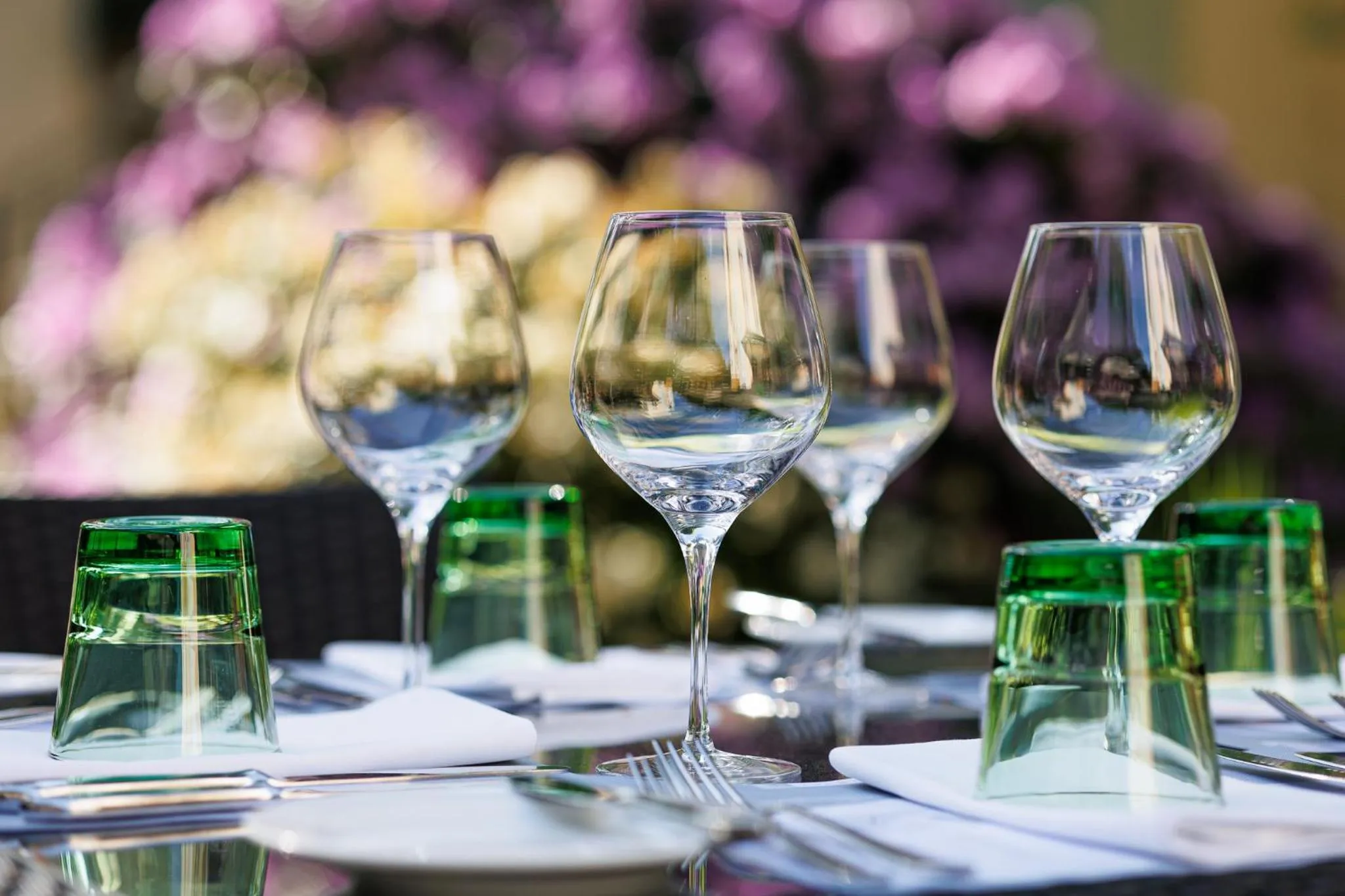 Restaurant/places to eat in Villa Basileia Riverside