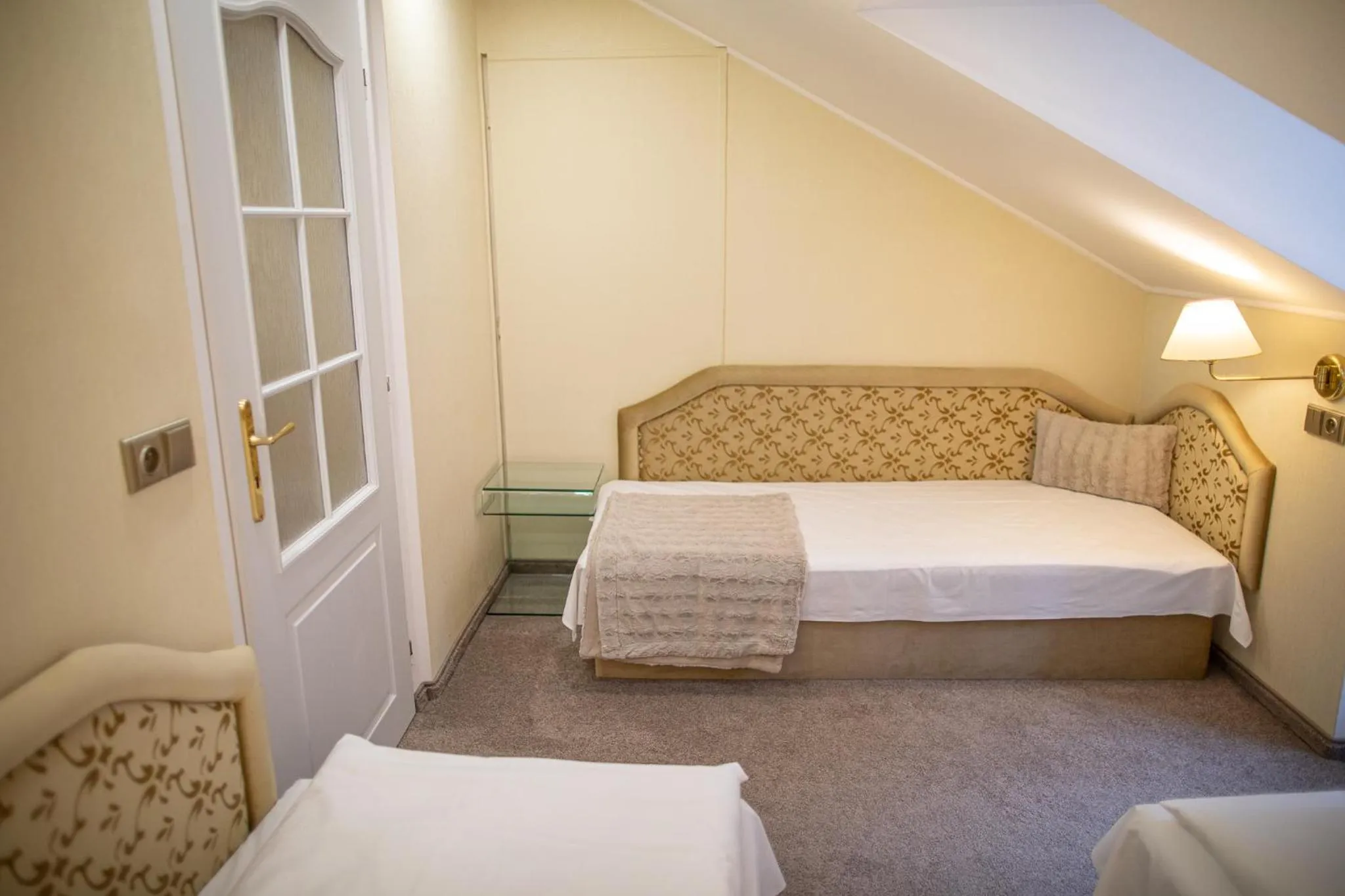 Bed in Villa Basileia Riverside