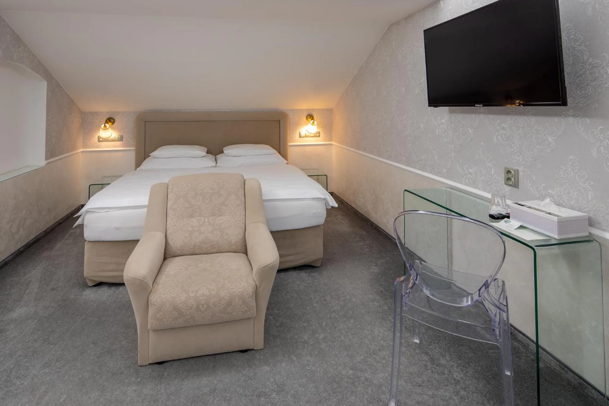 Bedroom, Bed in Villa Basileia Riverside