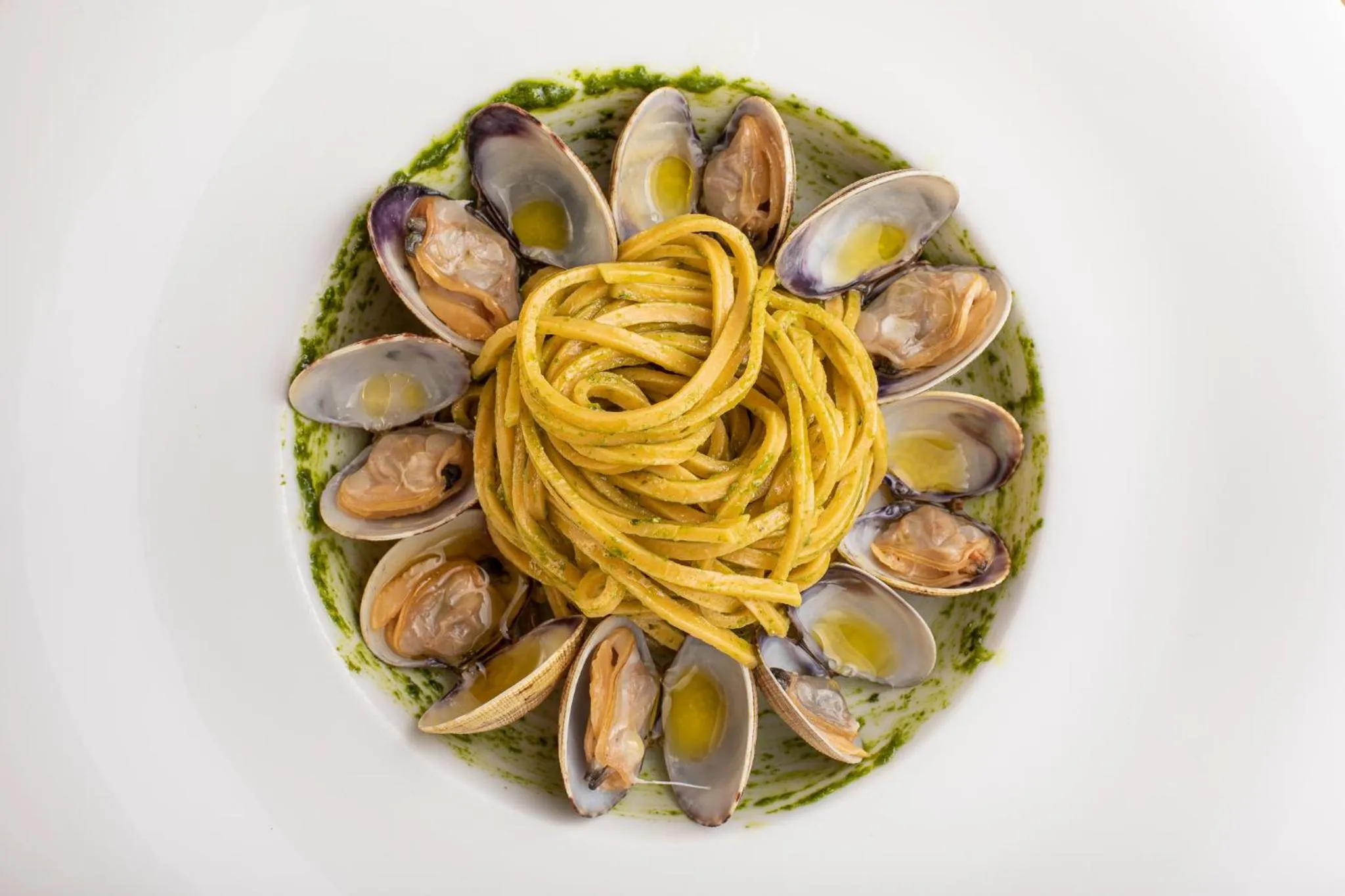 Restaurant/places to eat in Villa Basileia Riverside