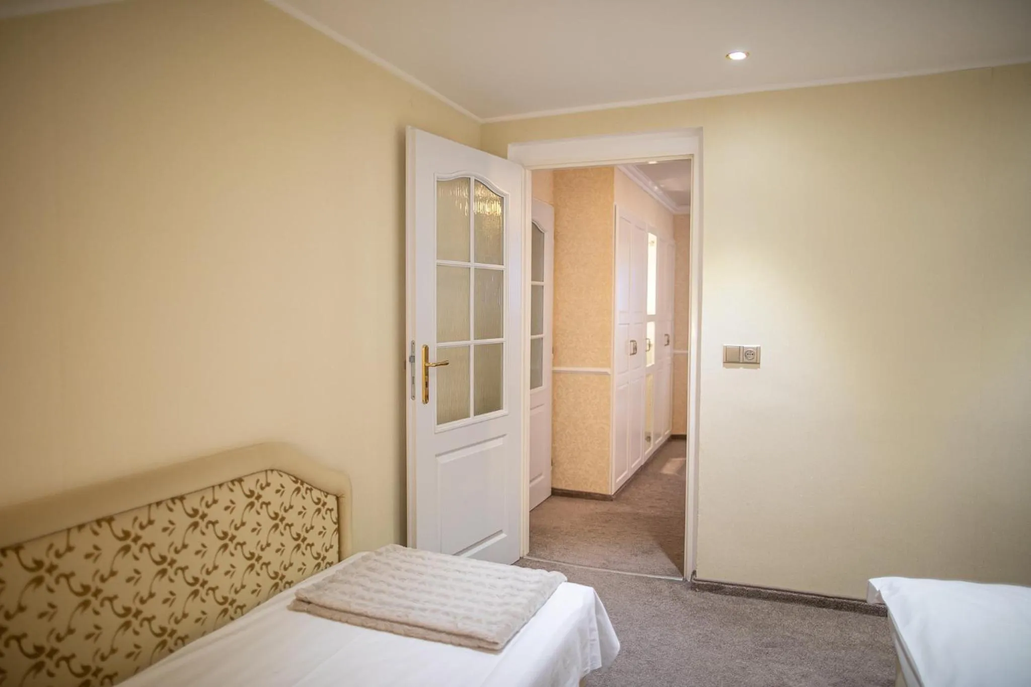 Bedroom, Bed in Villa Basileia Riverside