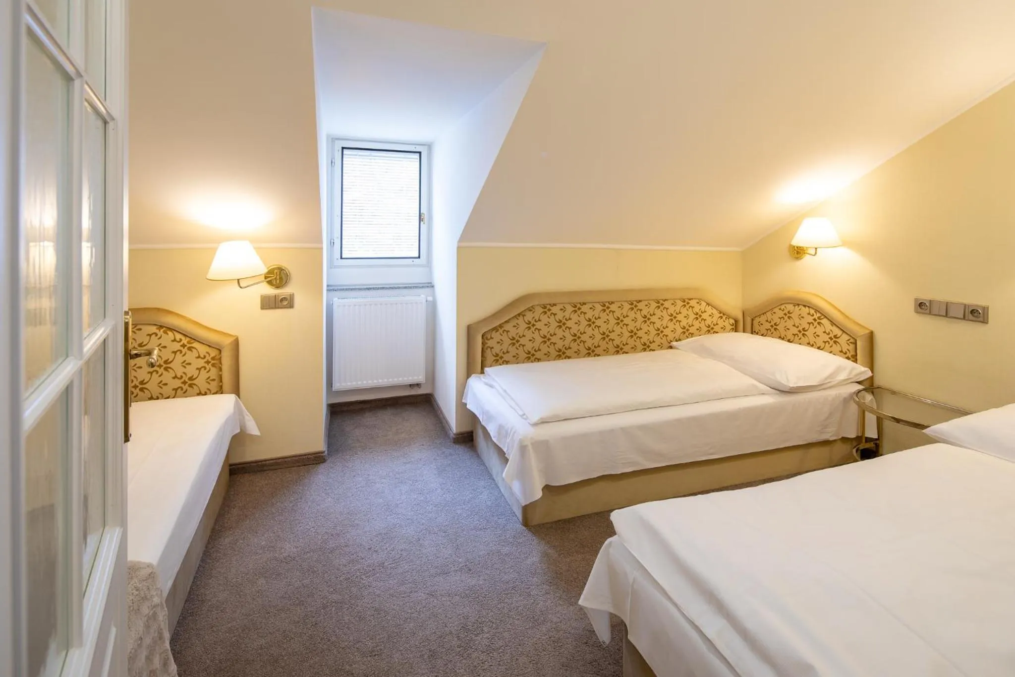 Bed in Villa Basileia Riverside