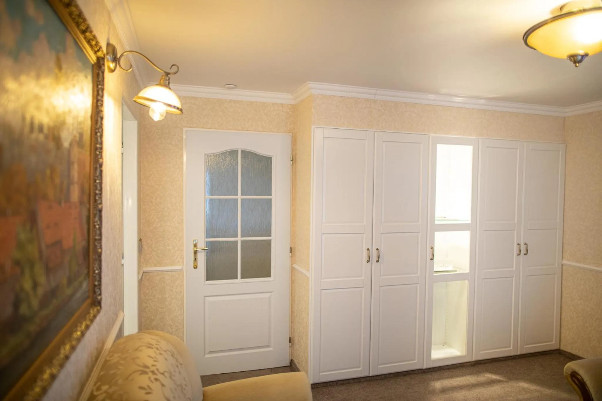 wardrobe in Villa Basileia Riverside