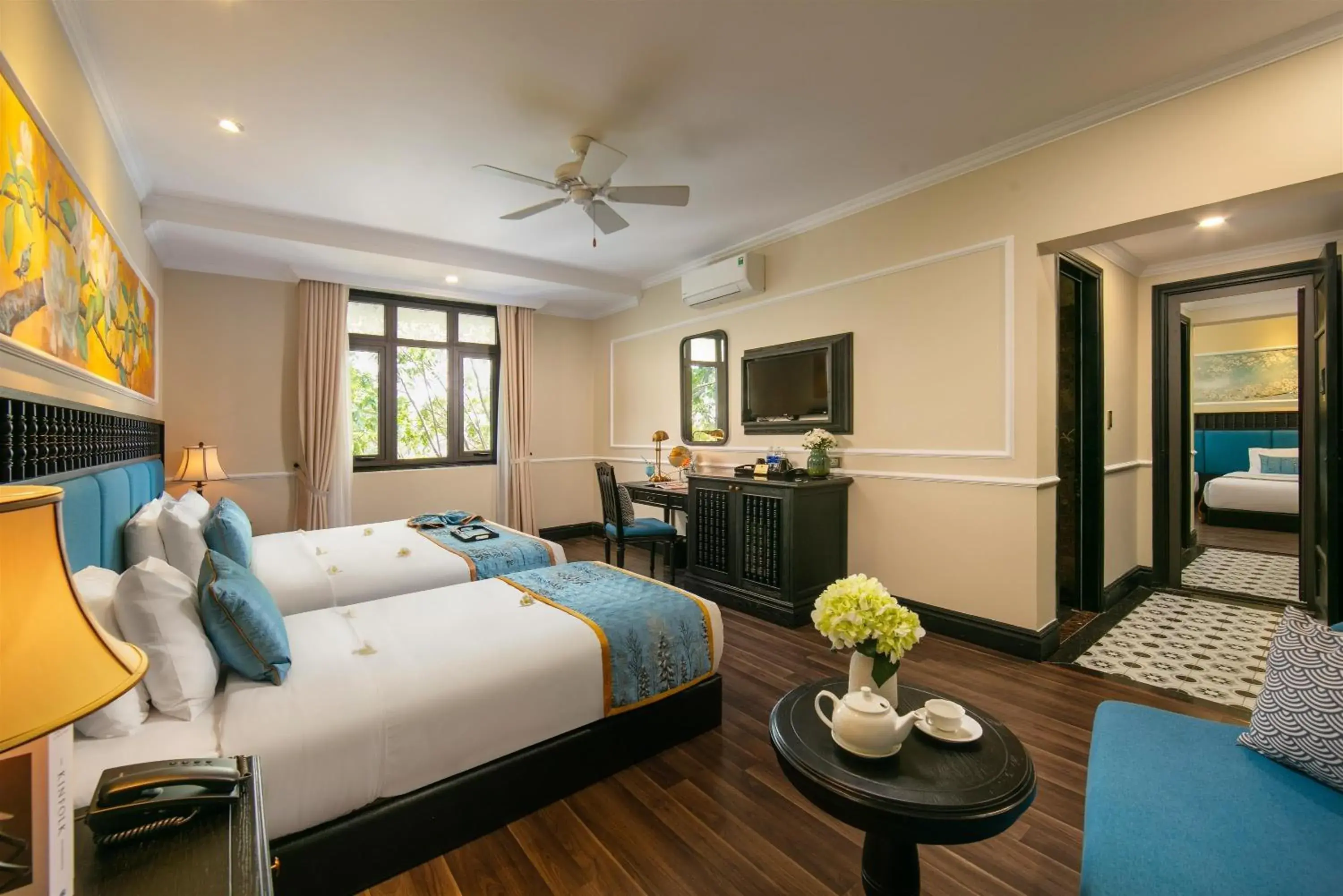 Family Connecting Room With Balcony And City View for 6 pax in Hoi An Golden Holiday Hotel & Spa Family Connecting Room With Balcony And City View for 6 pax in Hoi An Golden Holiday Hotel & Spa