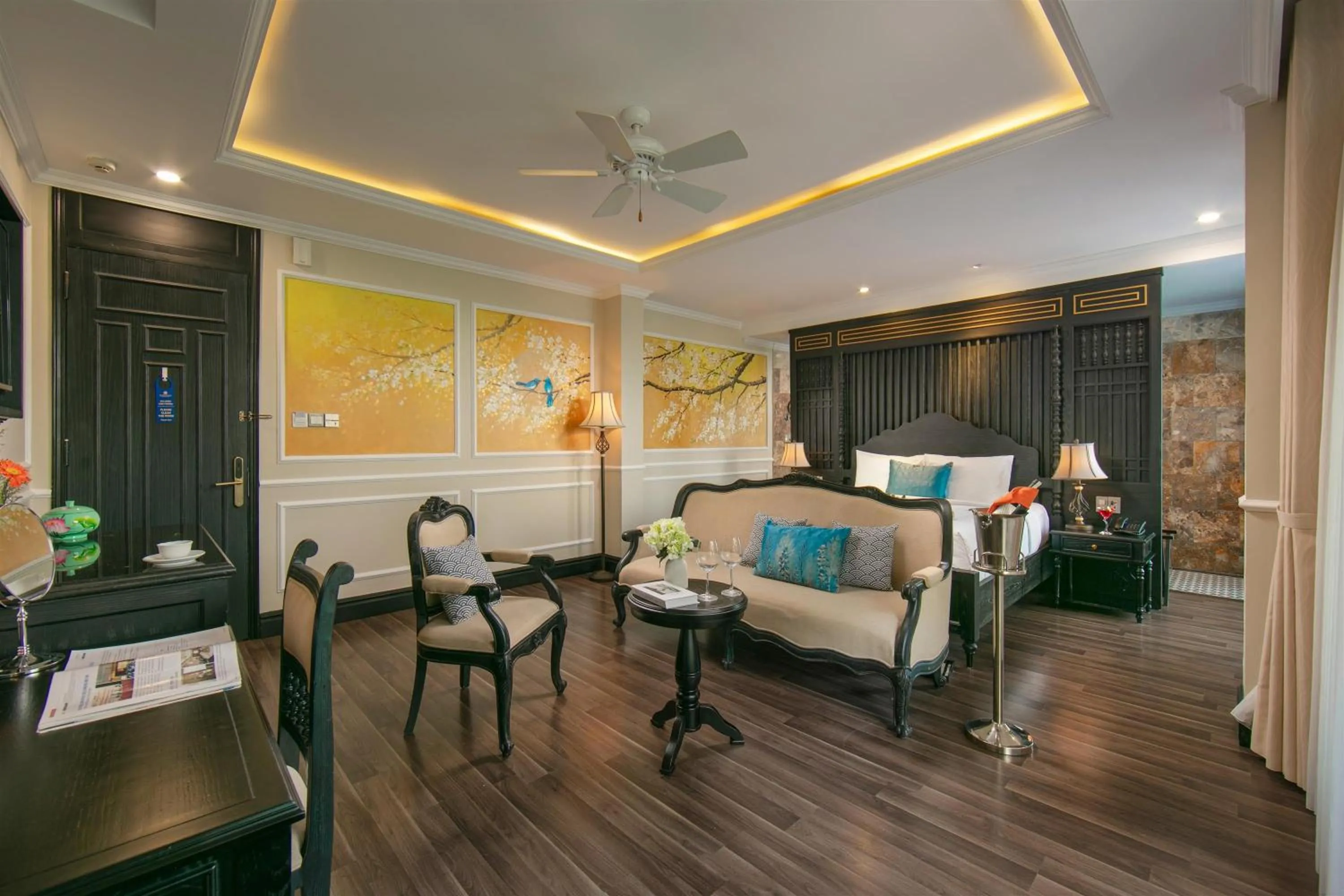 Bed in Hoi An Golden Holiday Hotel & Spa